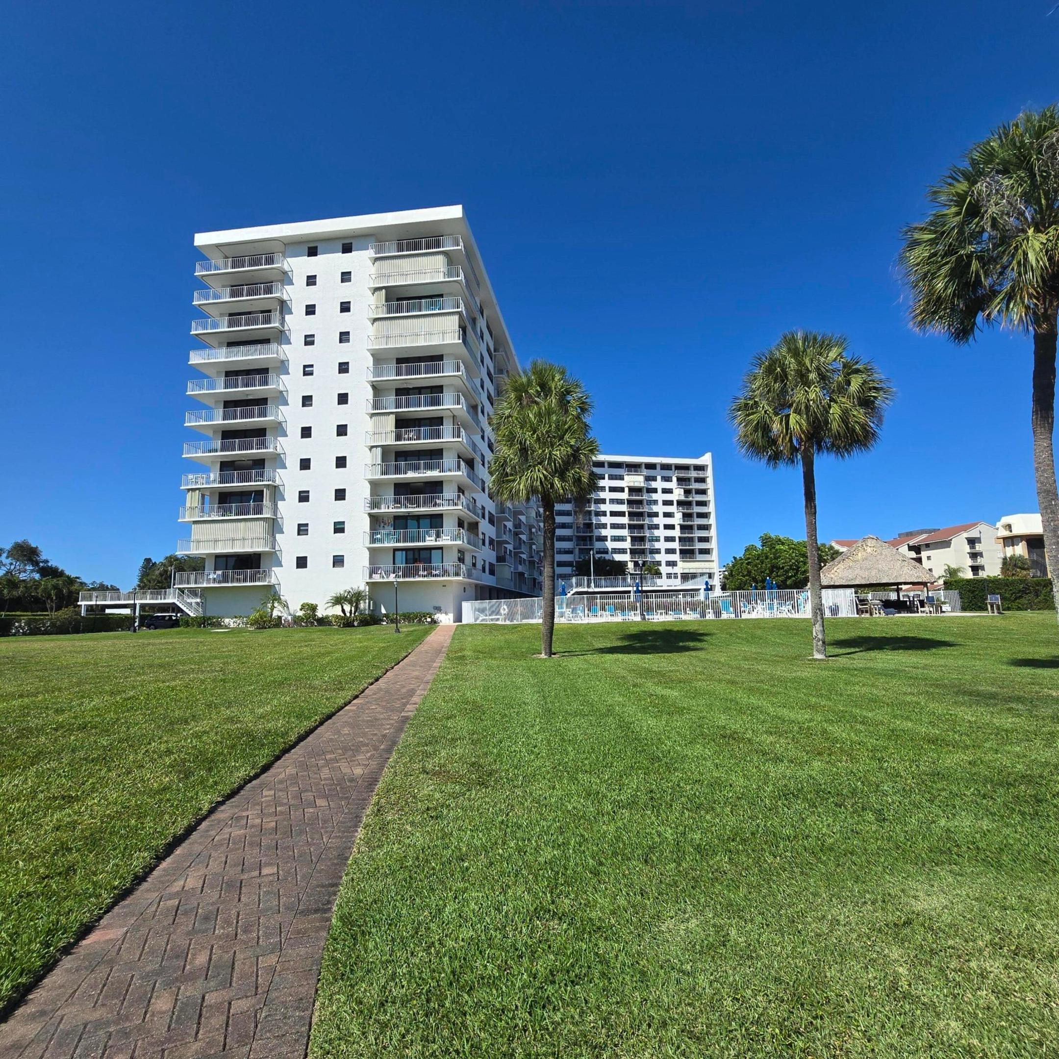 336 Golfview Road 406, North Palm Beach Unit: 406