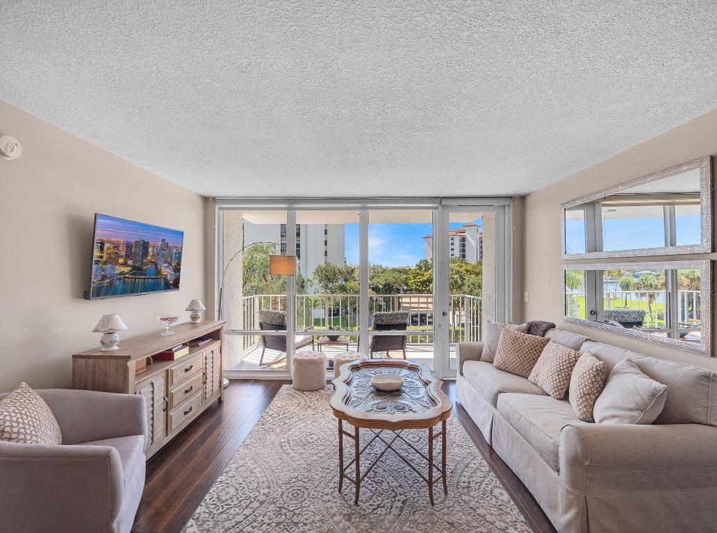 336 Golfview Road 406, North Palm Beach Unit: 406