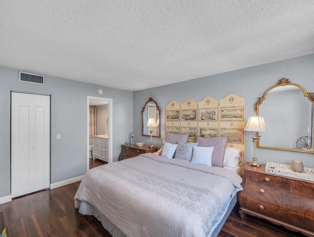 336 Golfview Road 406, North Palm Beach Unit: 406