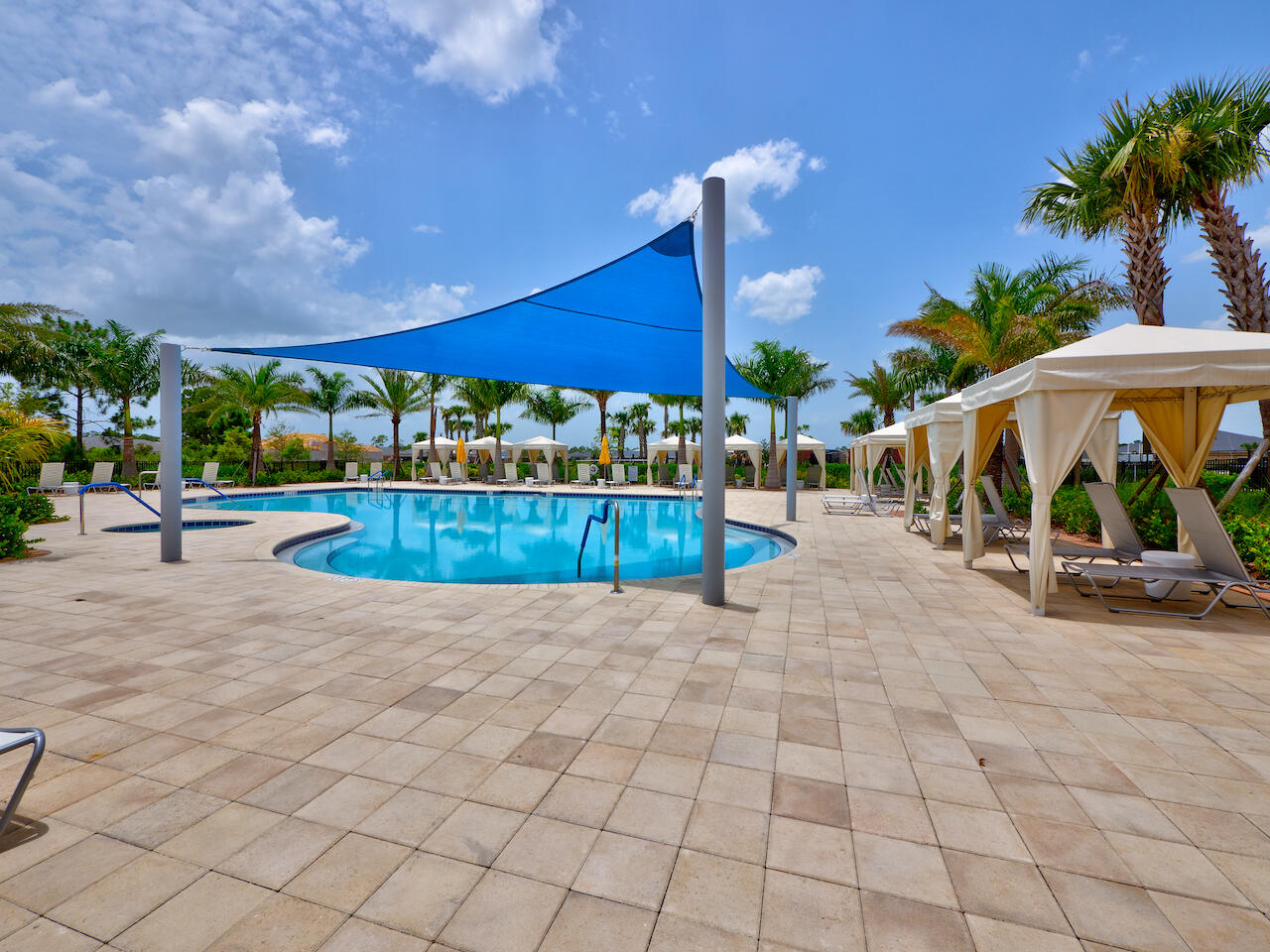 12495 SW Sunrise Lake Terrace