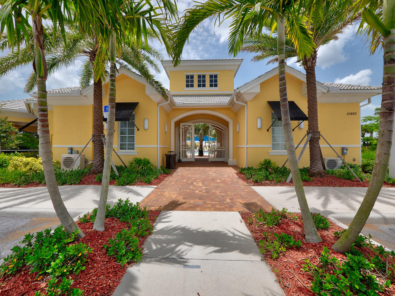 12495 SW Sunrise Lake Terrace