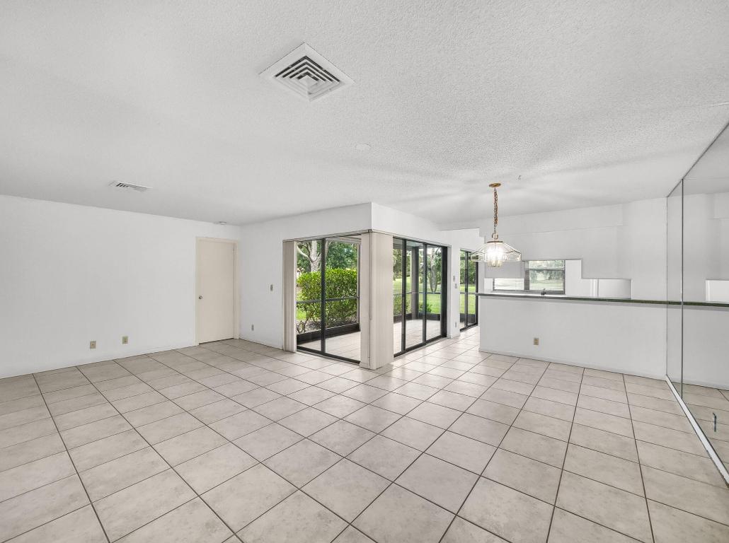 3961 SW Greenwood Way D