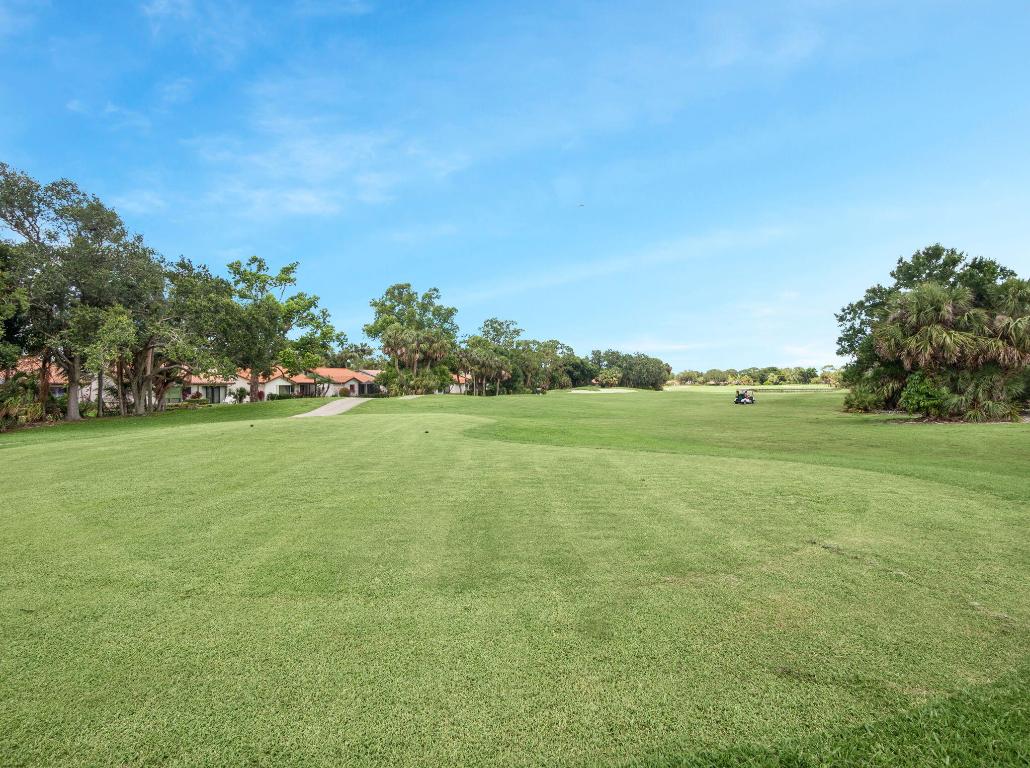 3961 SW Greenwood Way D