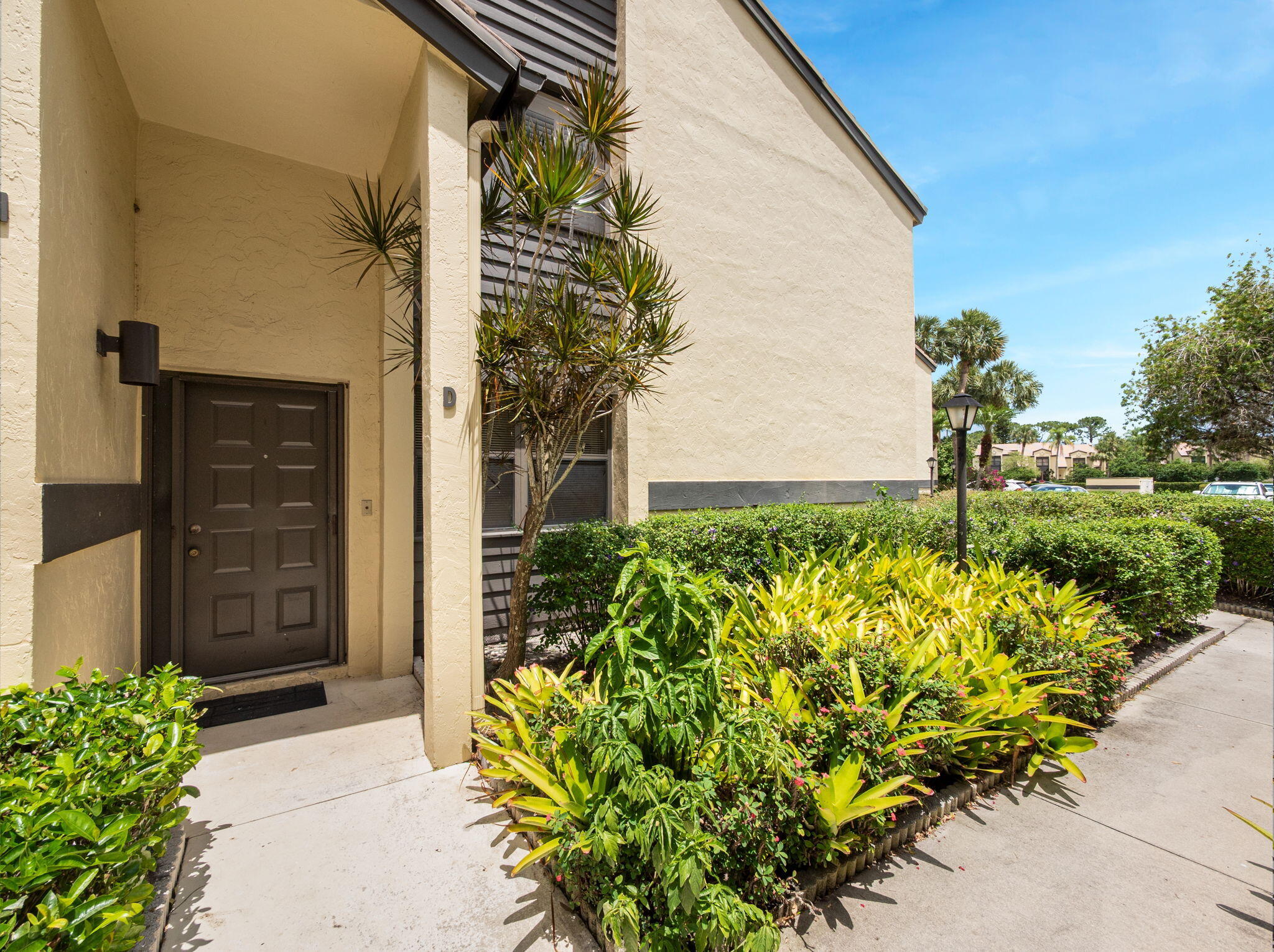 3961 SW Greenwood Way D