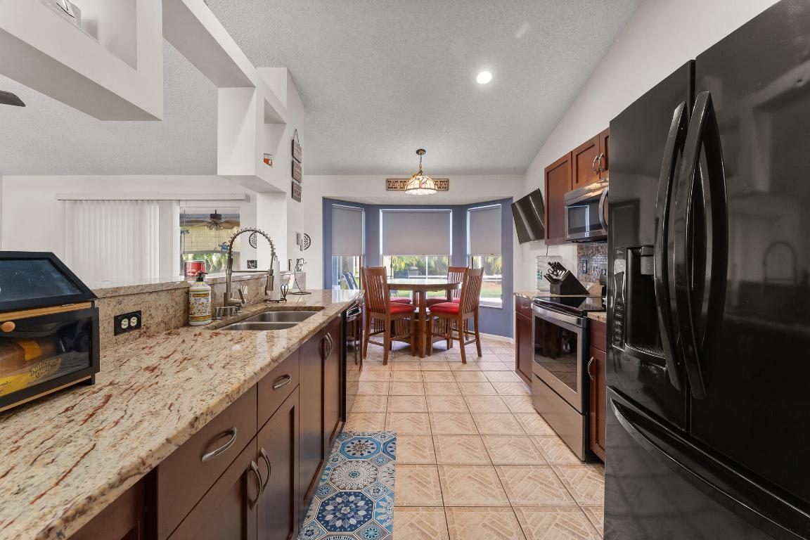 504 SW Pea Court, Port St. Lucie