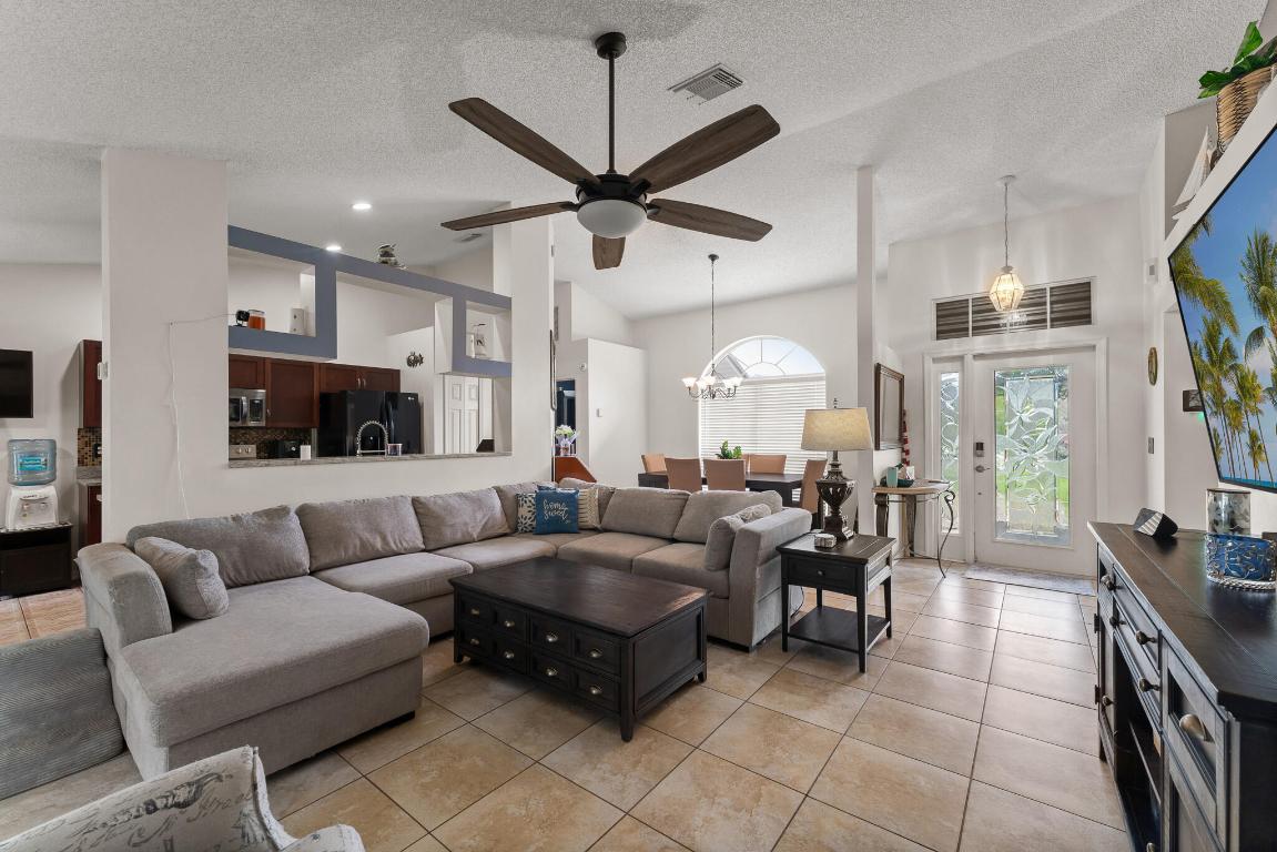 504 SW Pea Court, Port St. Lucie