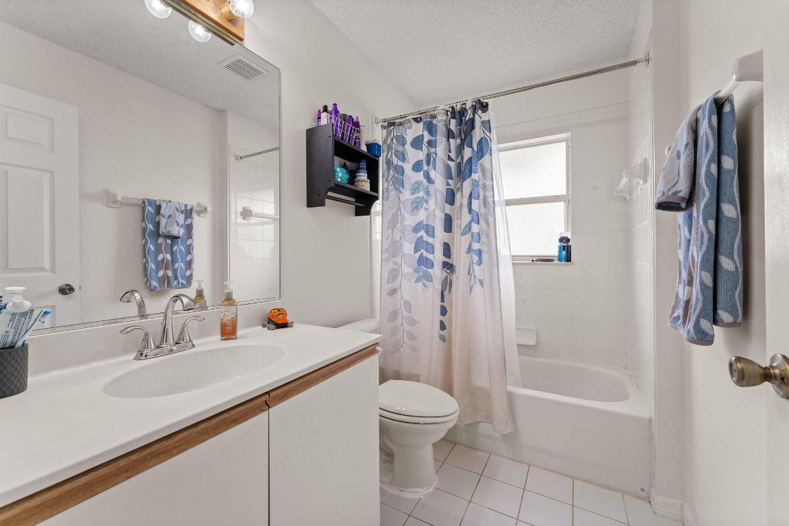 504 SW Pea Court, Port St. Lucie