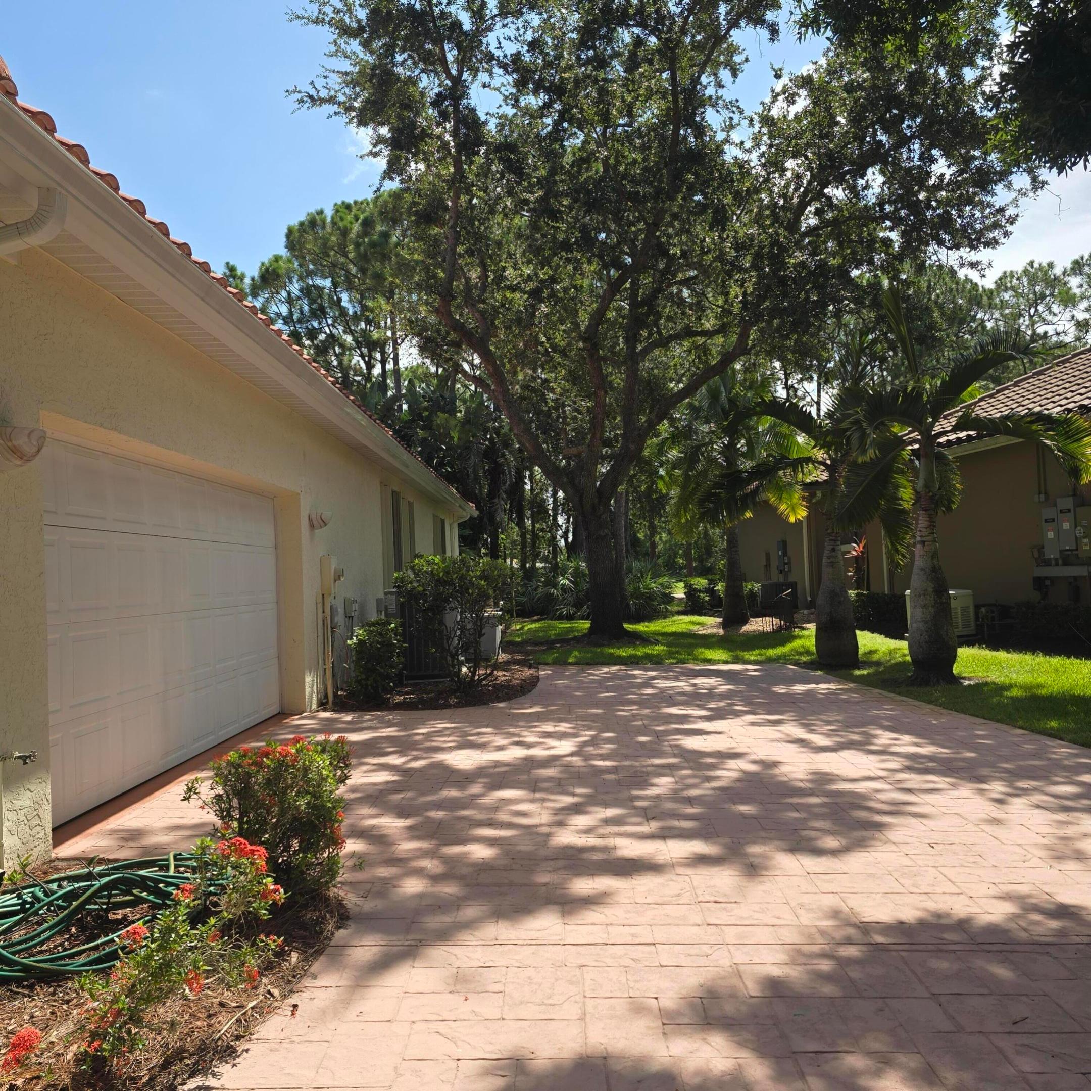8212 Kiawah Trace