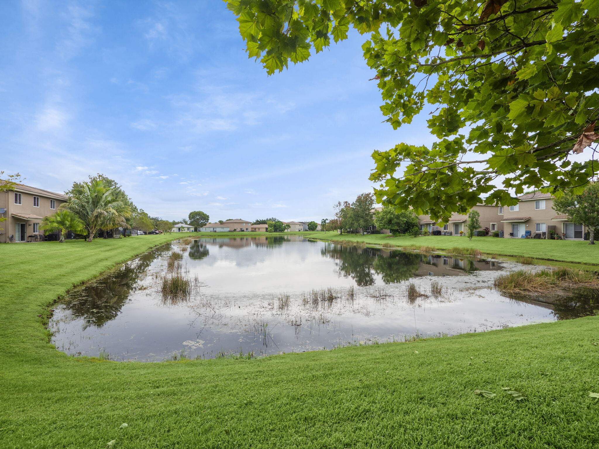 2544 SW Marshfield Court