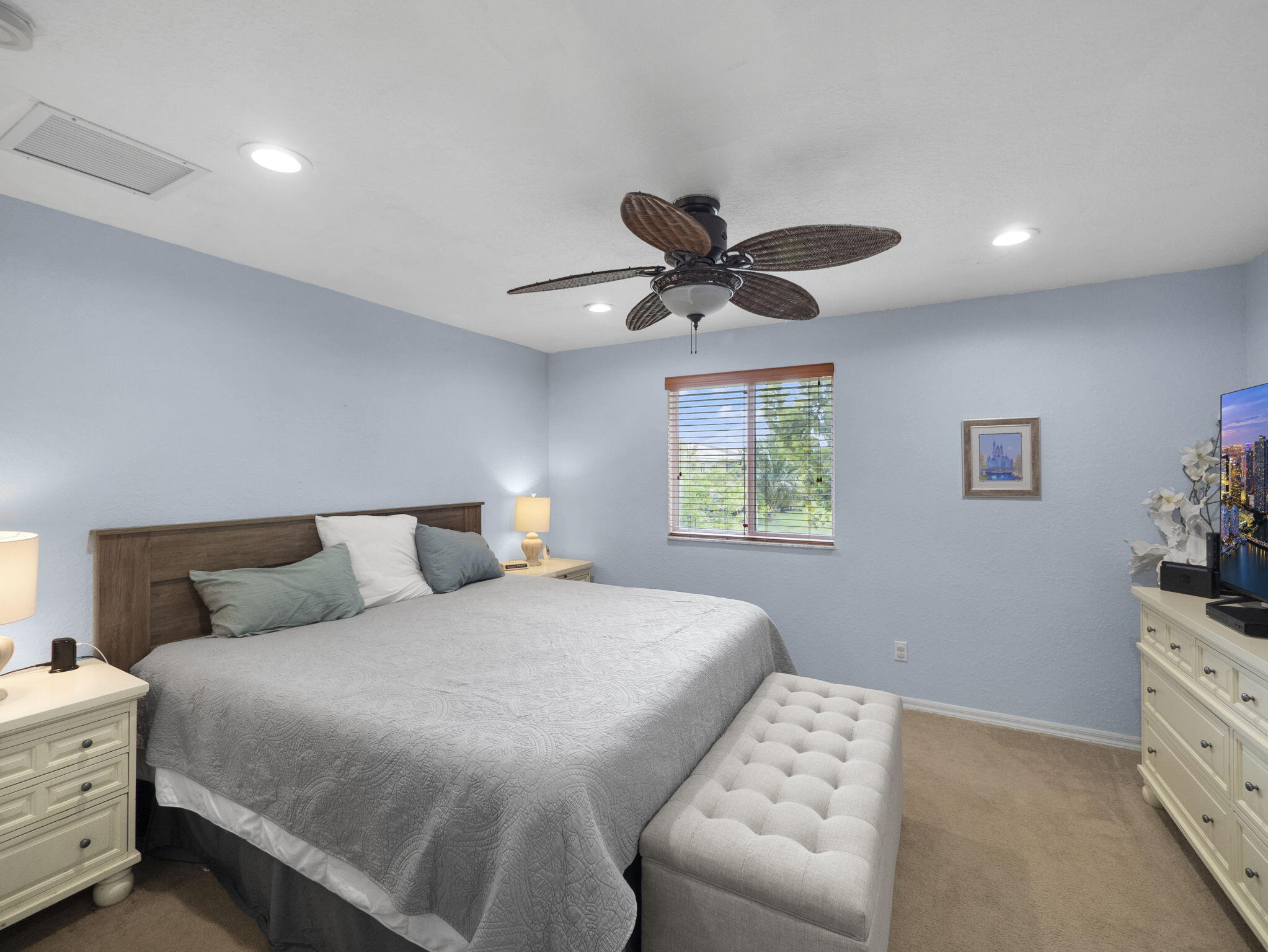 2544 SW Marshfield Court