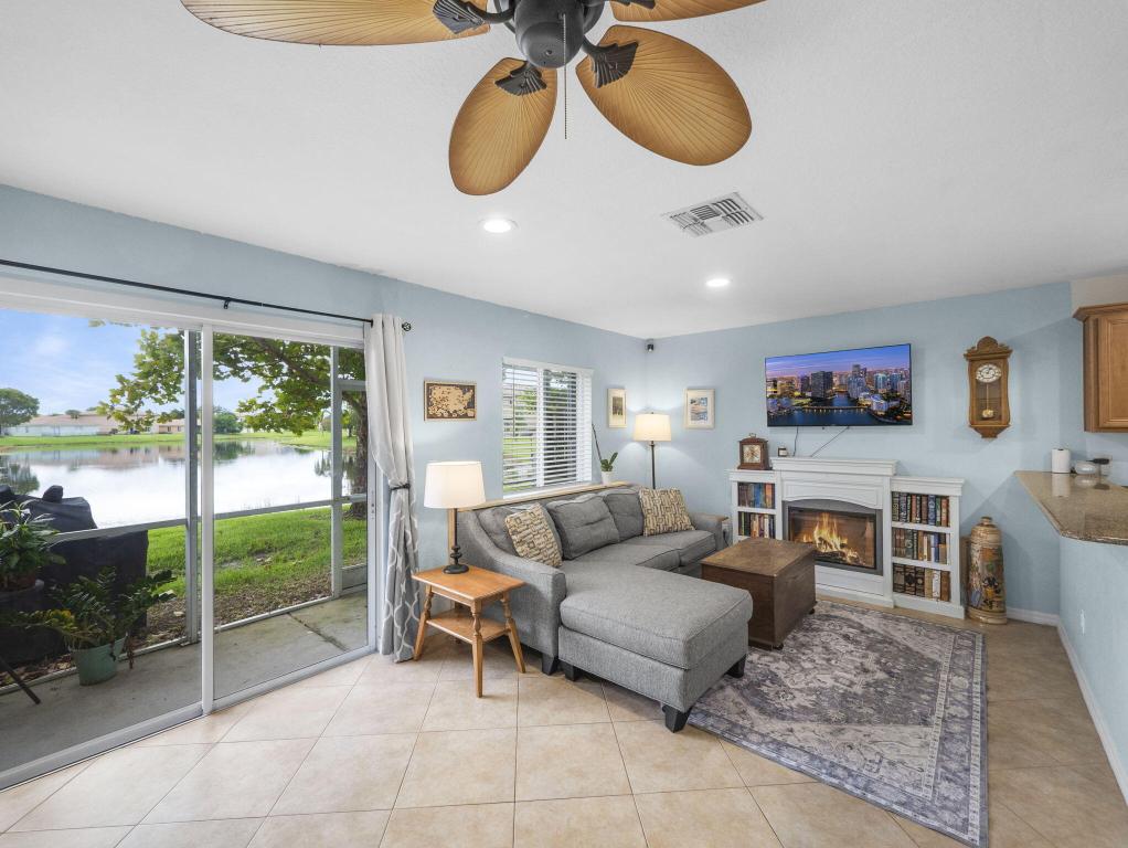 2544 SW Marshfield Court