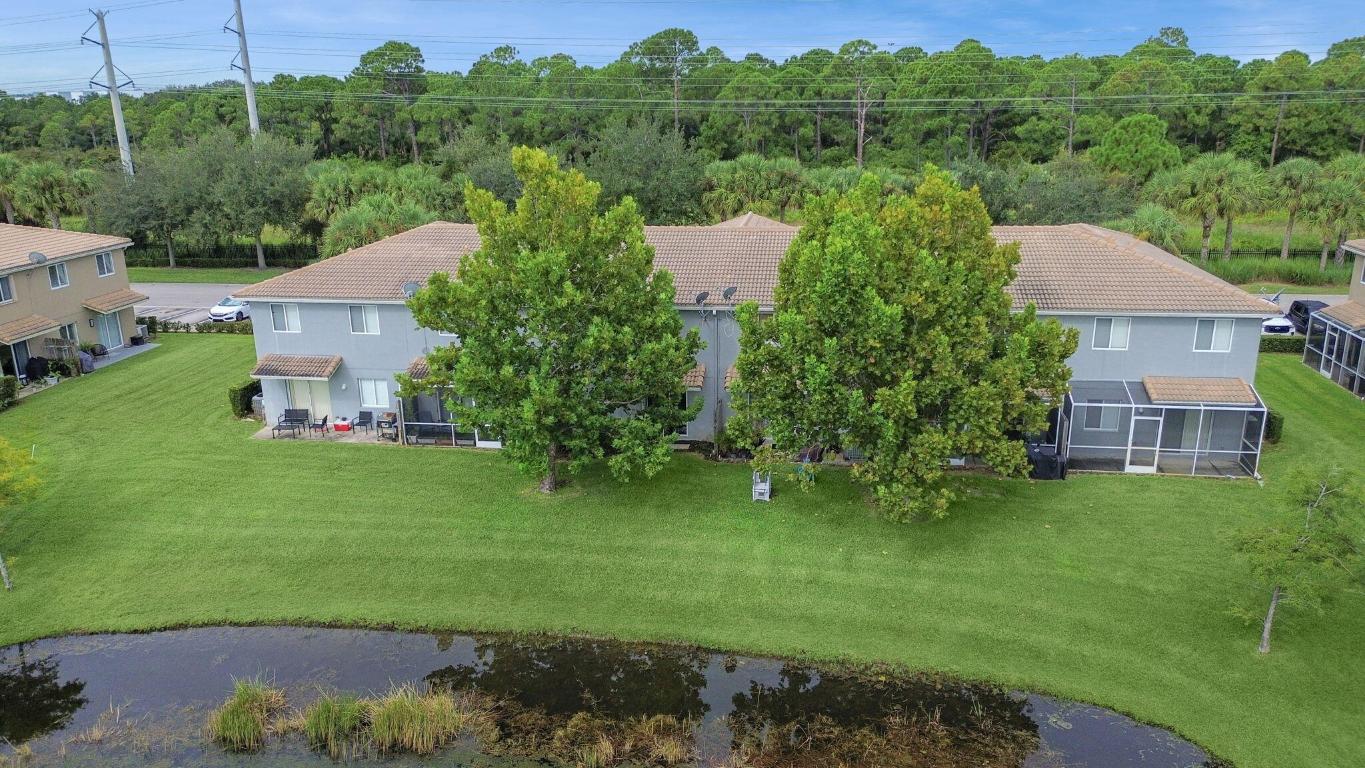 2544 SW Marshfield Court