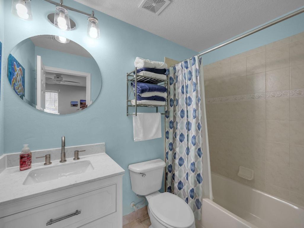 2544 SW Marshfield Court