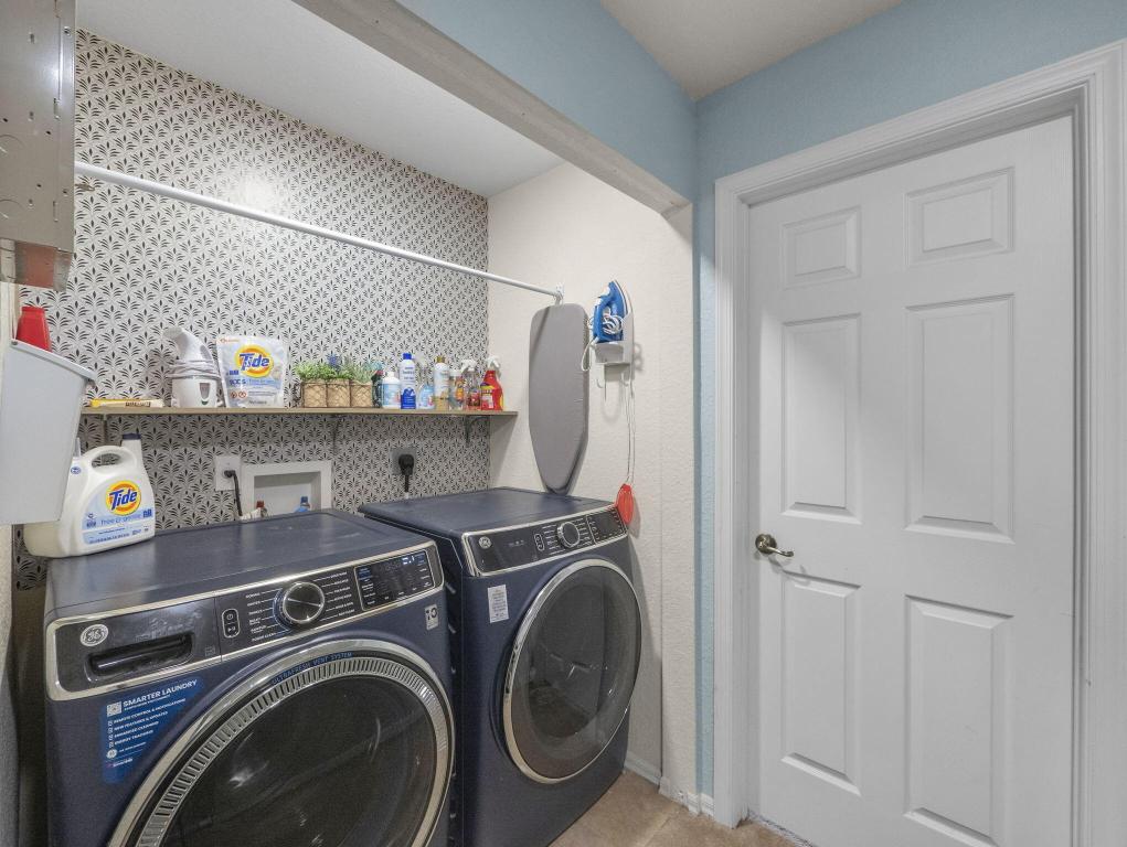 2544 SW Marshfield Court