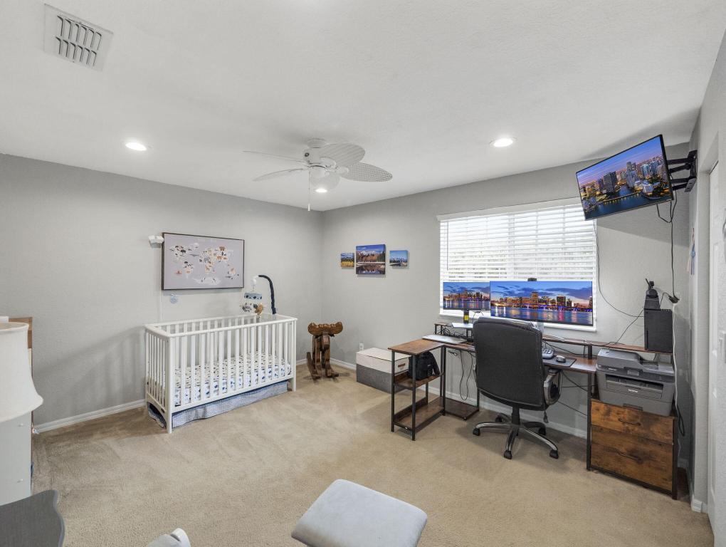 2544 SW Marshfield Court