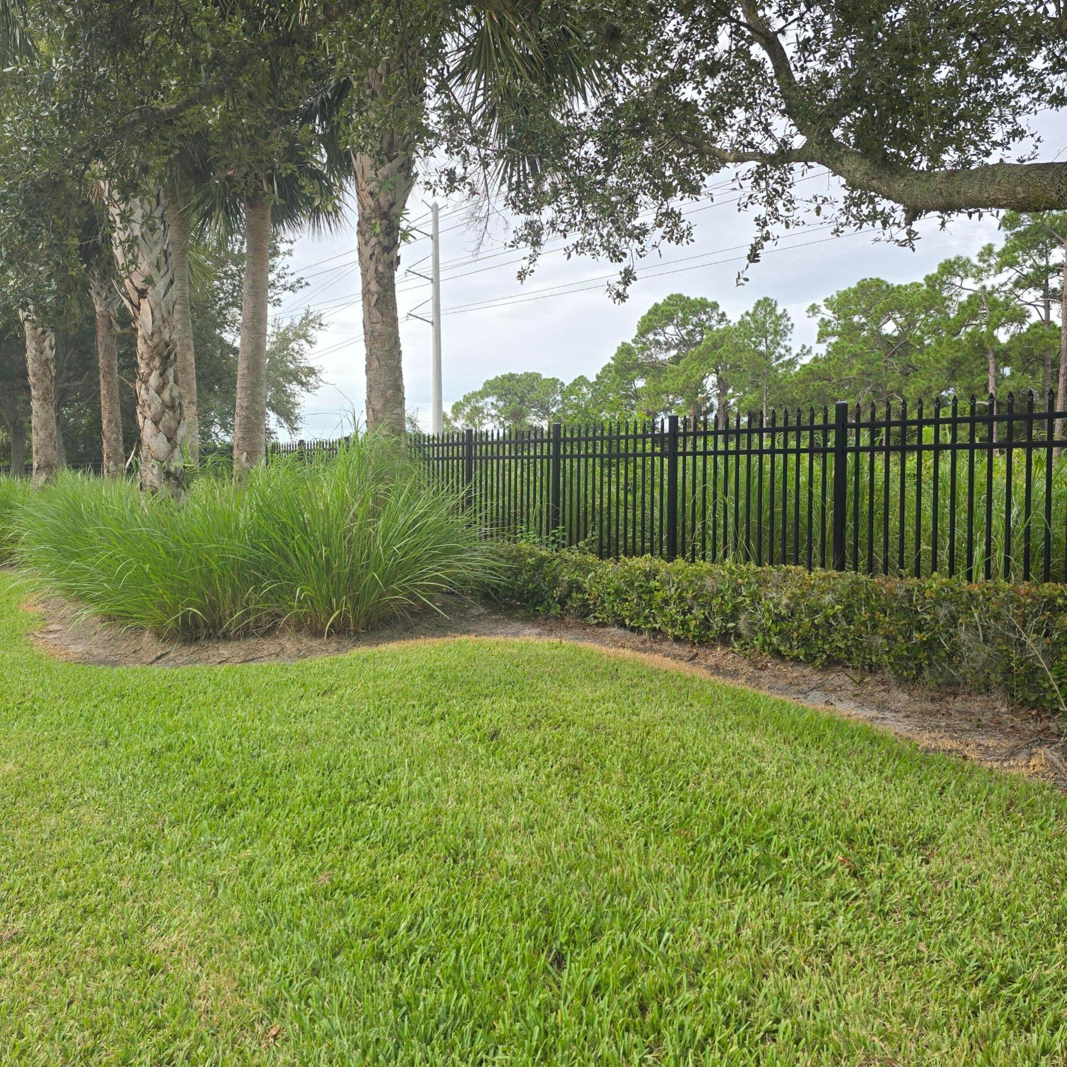 2544 SW Marshfield Court