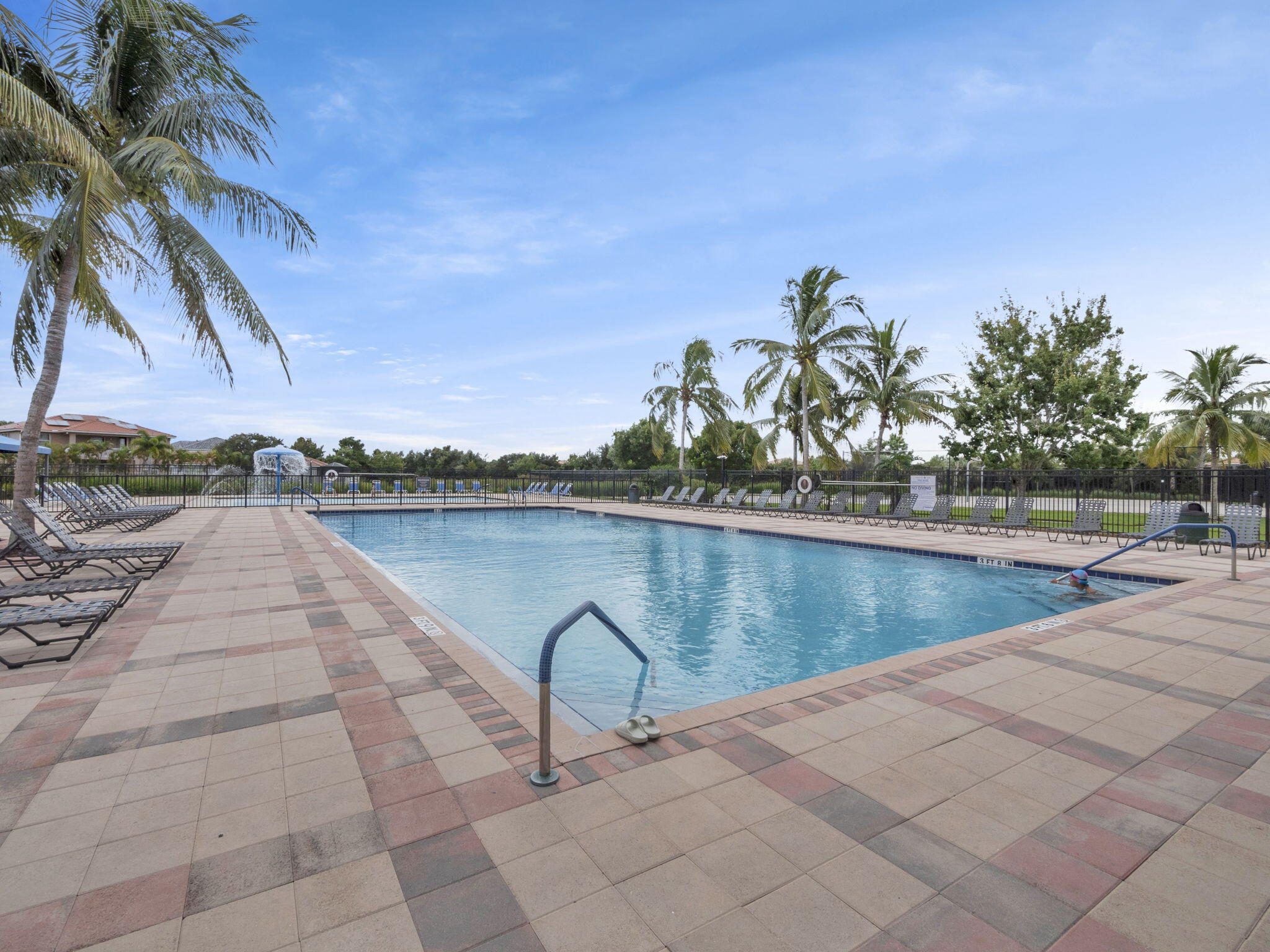 2544 SW Marshfield Court