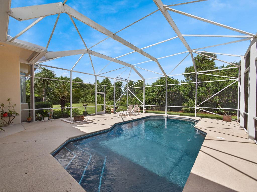 7820 SW Saddlebrook Drive