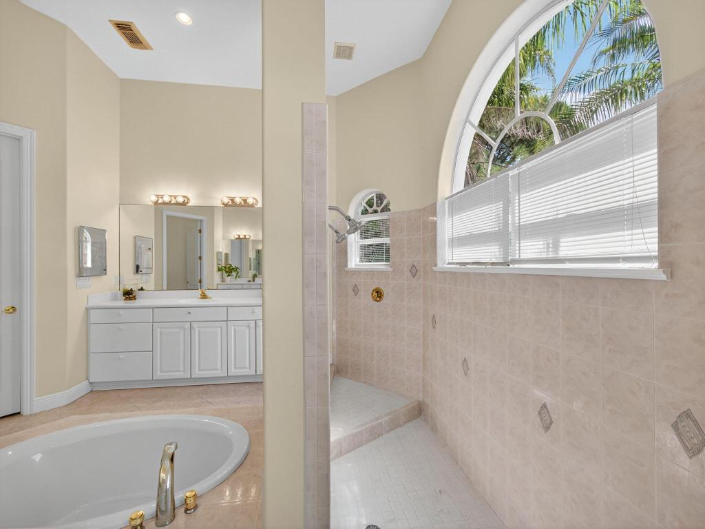 7820 SW Saddlebrook Drive