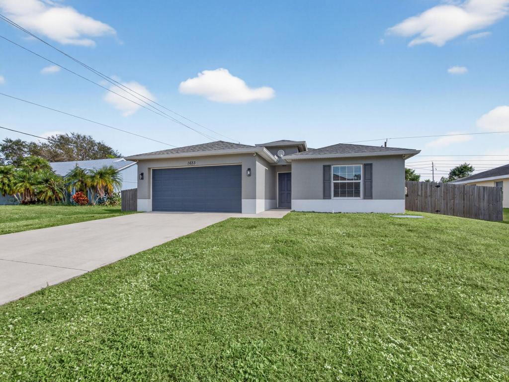 1633 SW Diamond Street