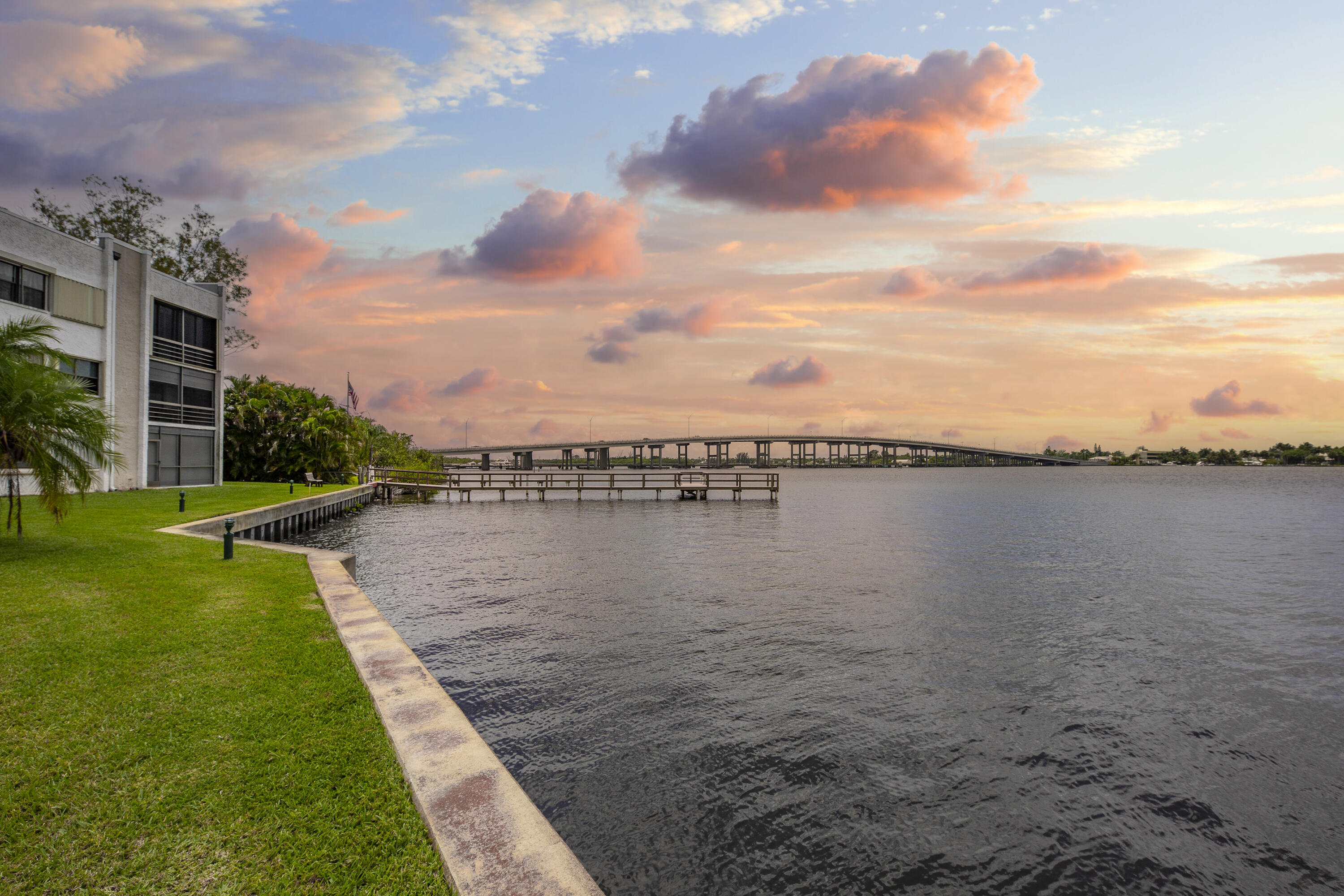 1950 SW Palm City Road 7101