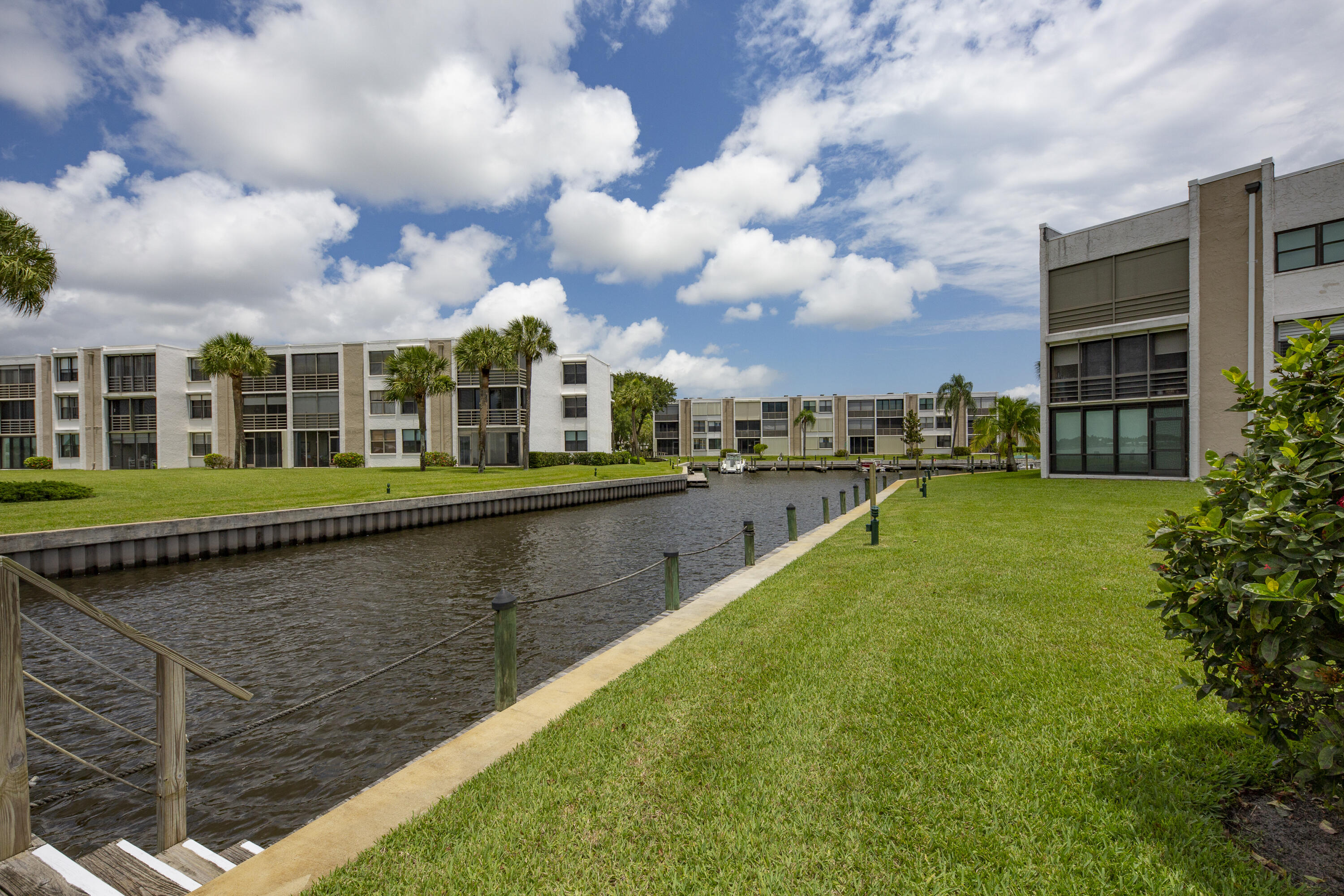 1950 SW Palm City Road 7101