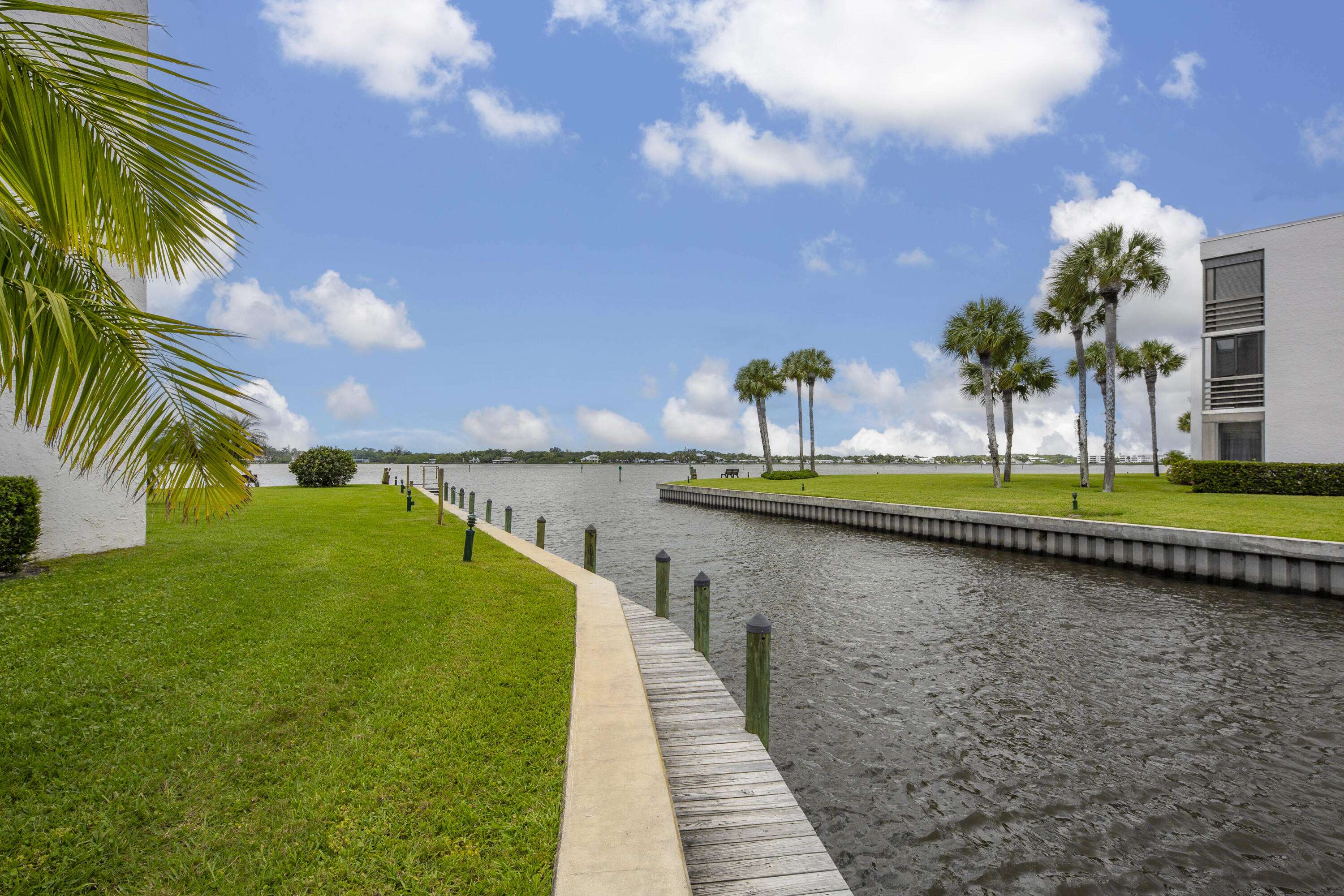 1950 SW Palm City Road 7101