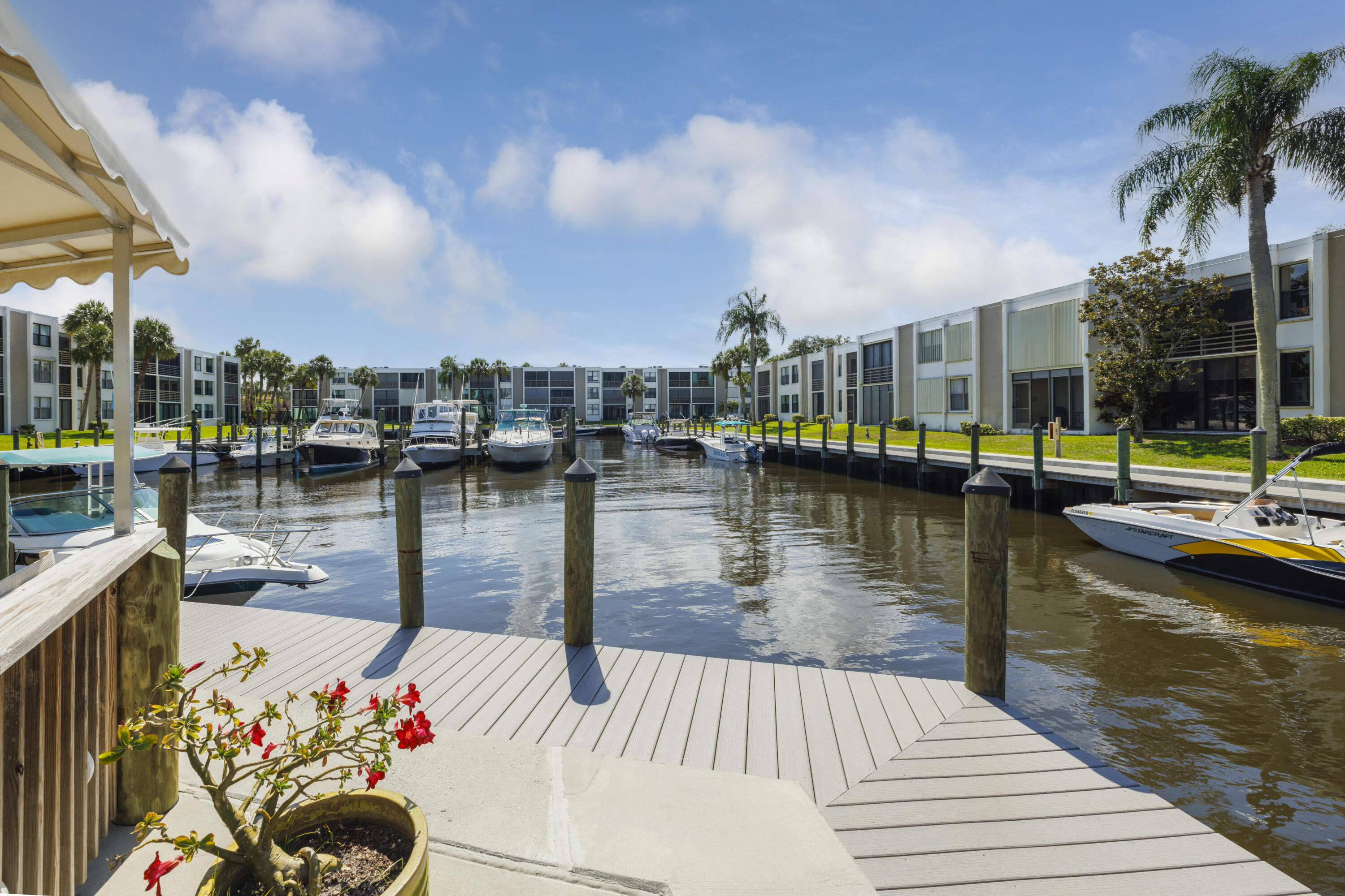 1950 SW Palm City Road 7101
