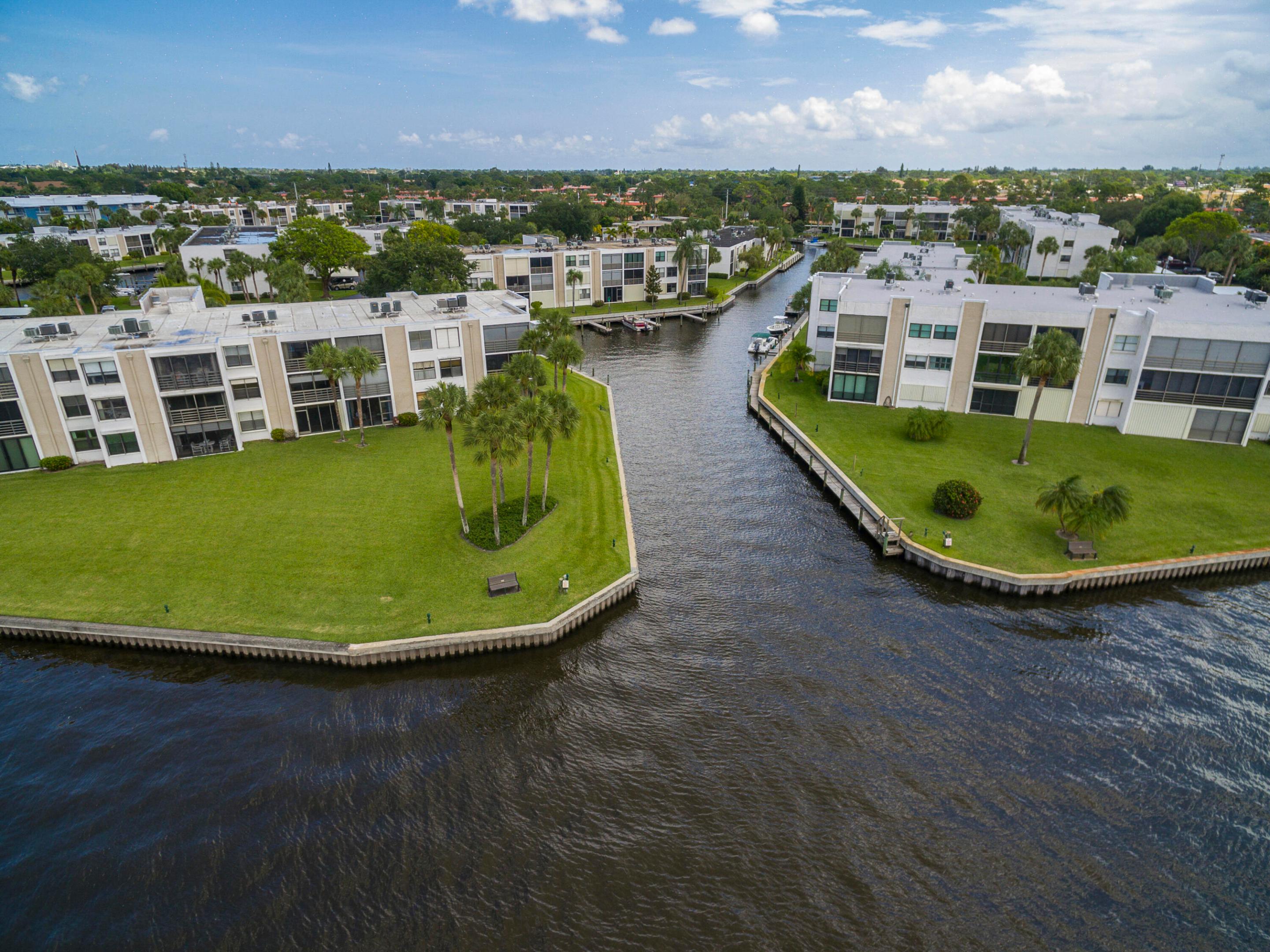 1950 SW Palm City Road 7101