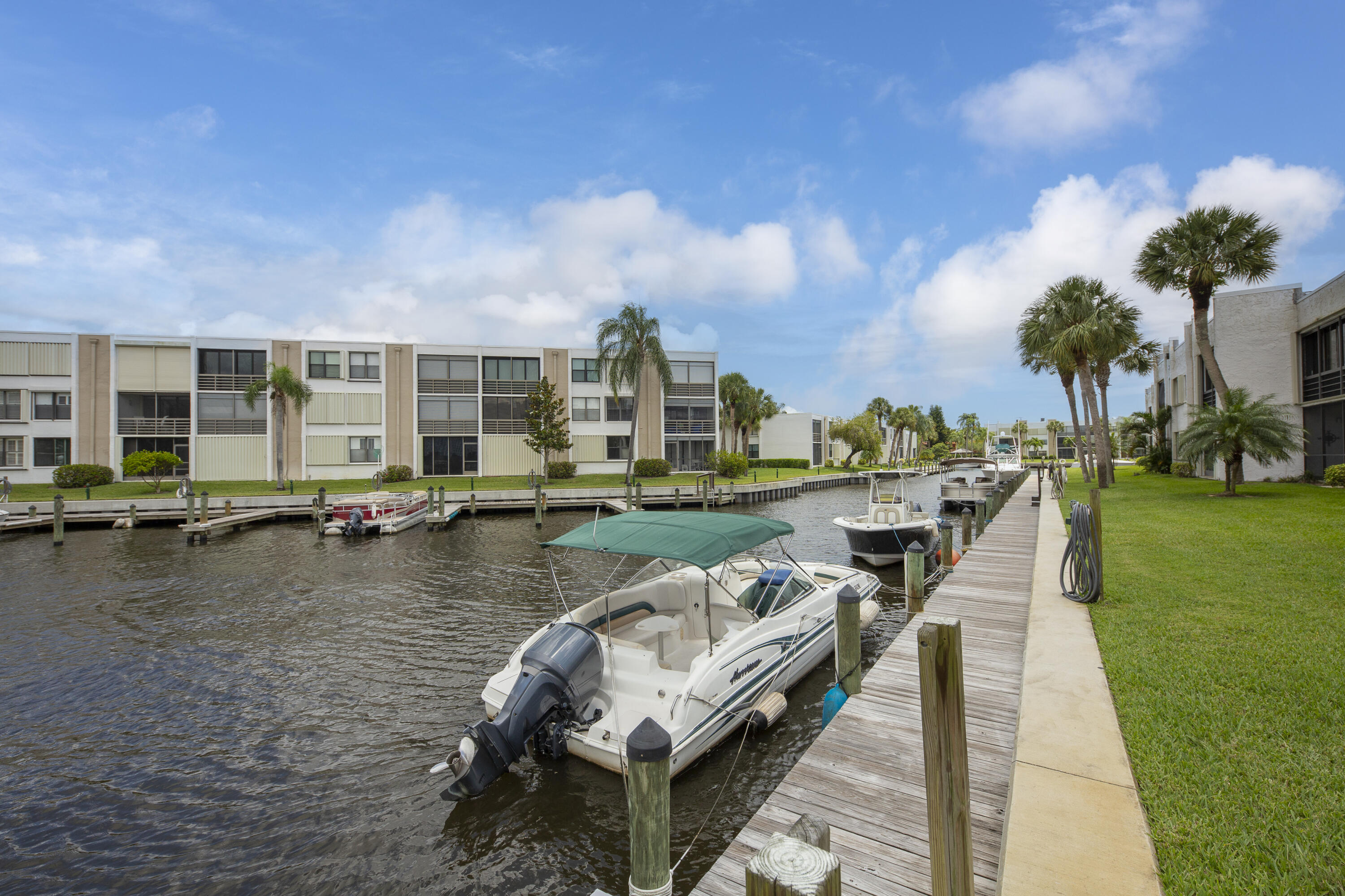 1950 SW Palm City Road 7101