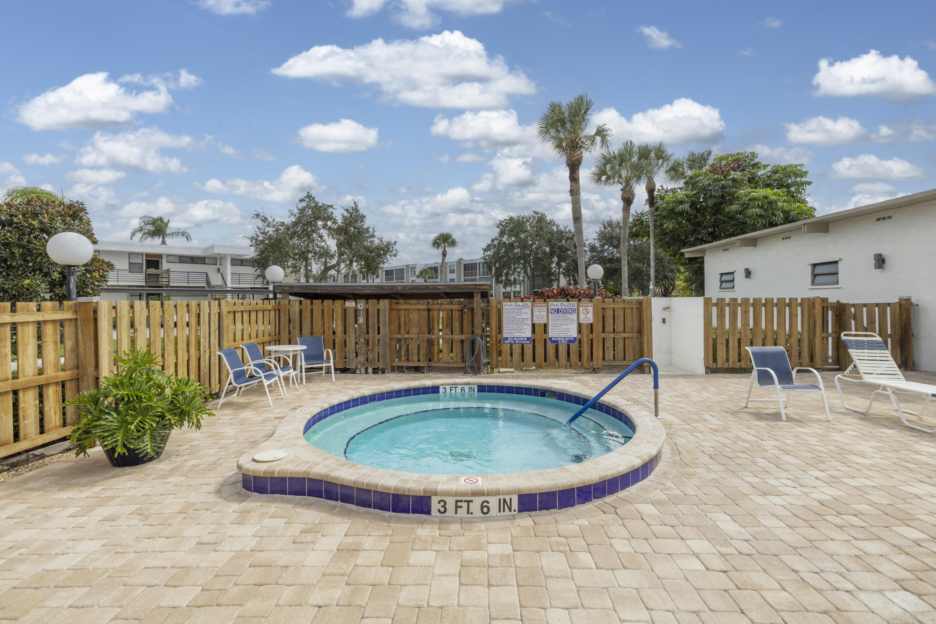 1950 SW Palm City Road 7101