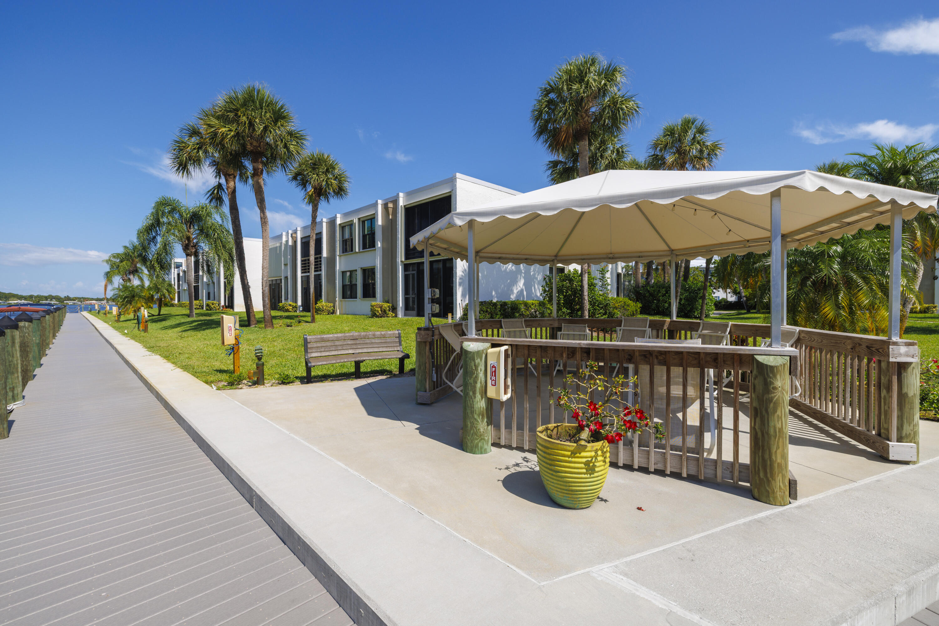 1950 SW Palm City Road 7101