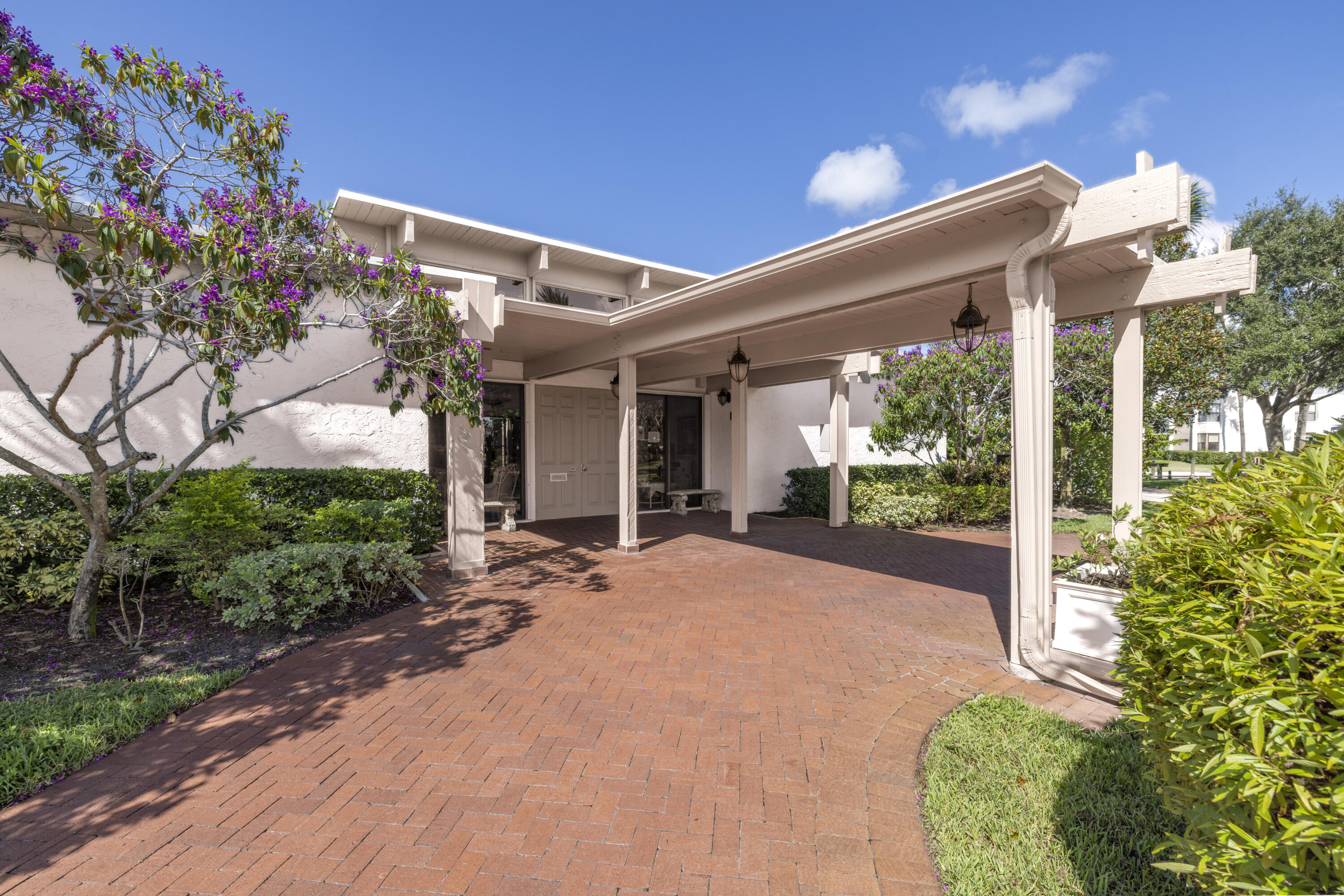 1950 SW Palm City Road 7101
