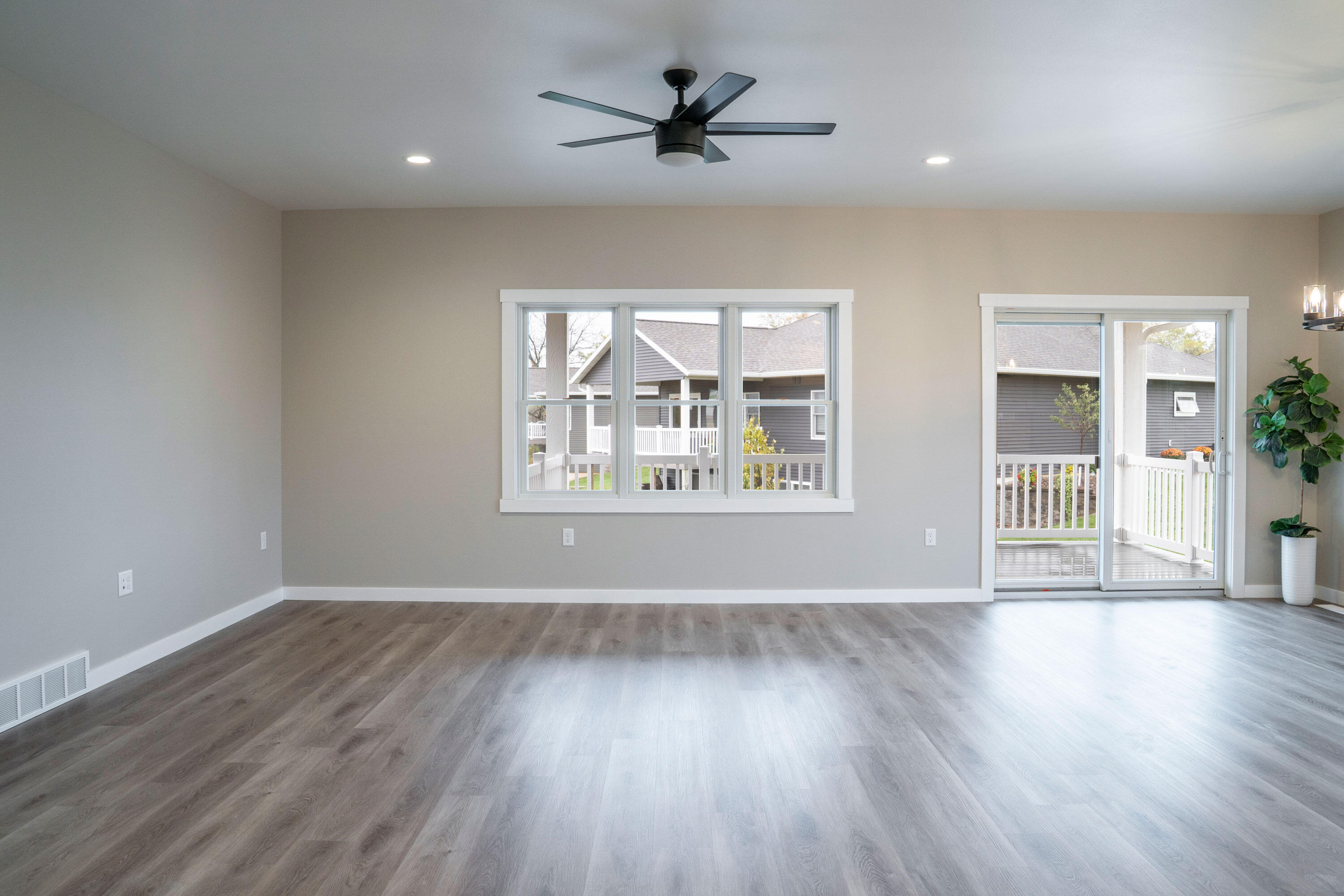 W4946 Battlestone Station Rd Unit: 23