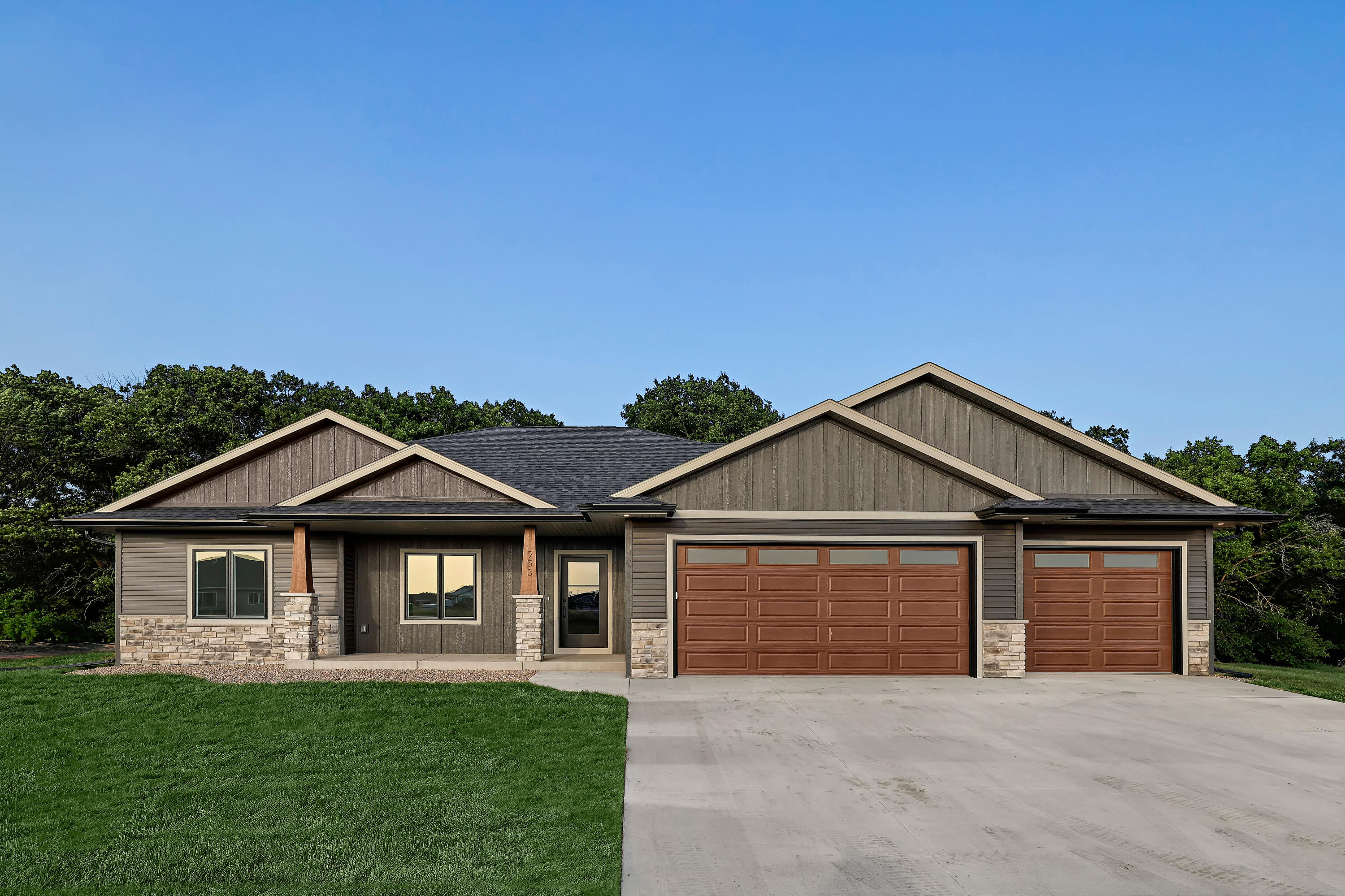 953 Bridger Dr