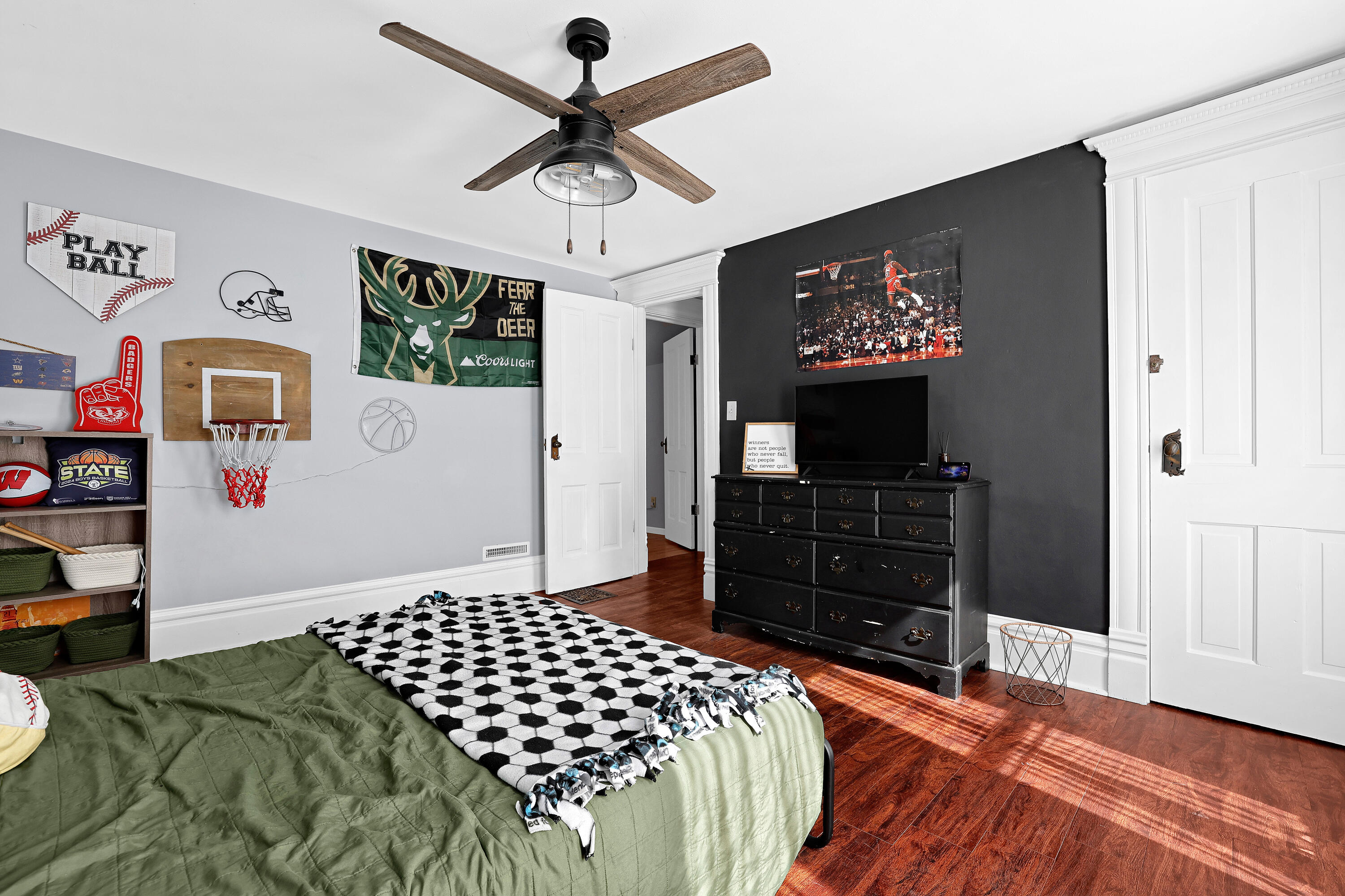20048 W Mill Rd
