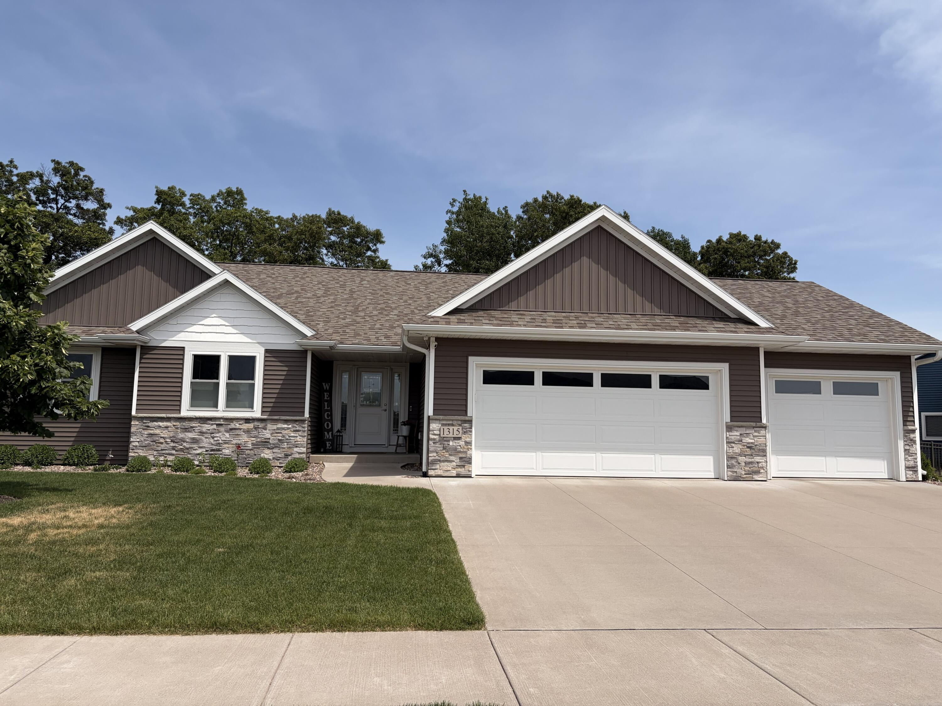 1315 Bridger Dr
