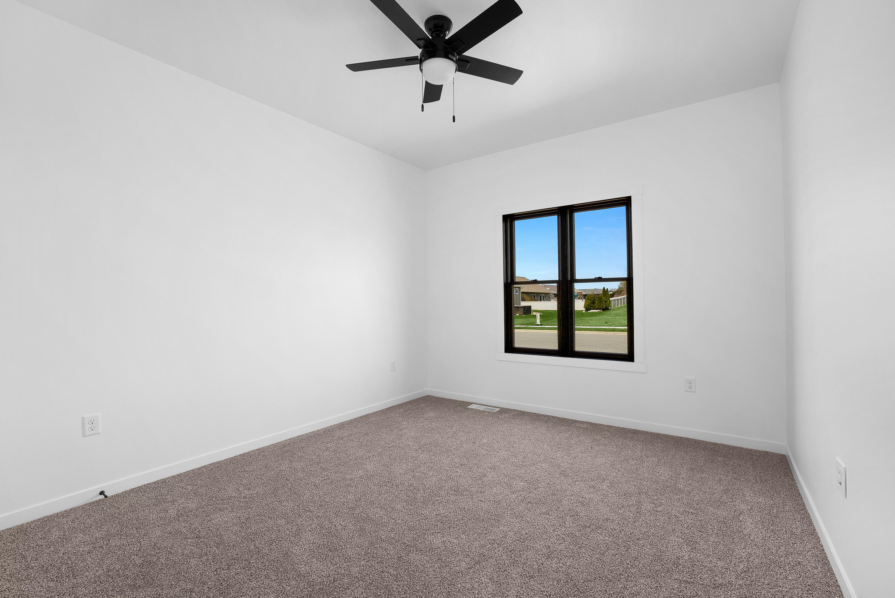 956 Clark Ln