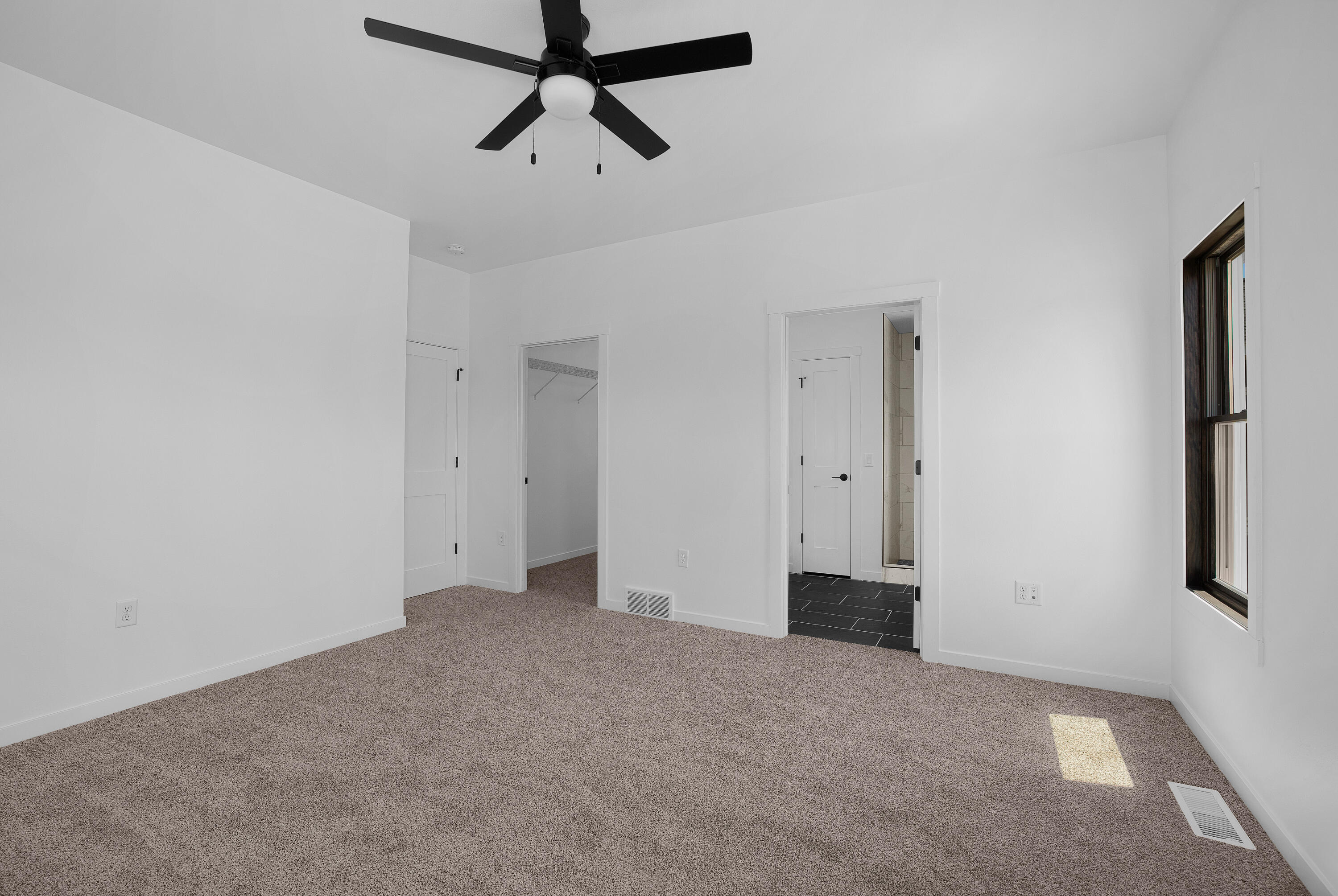956 Clark Ln