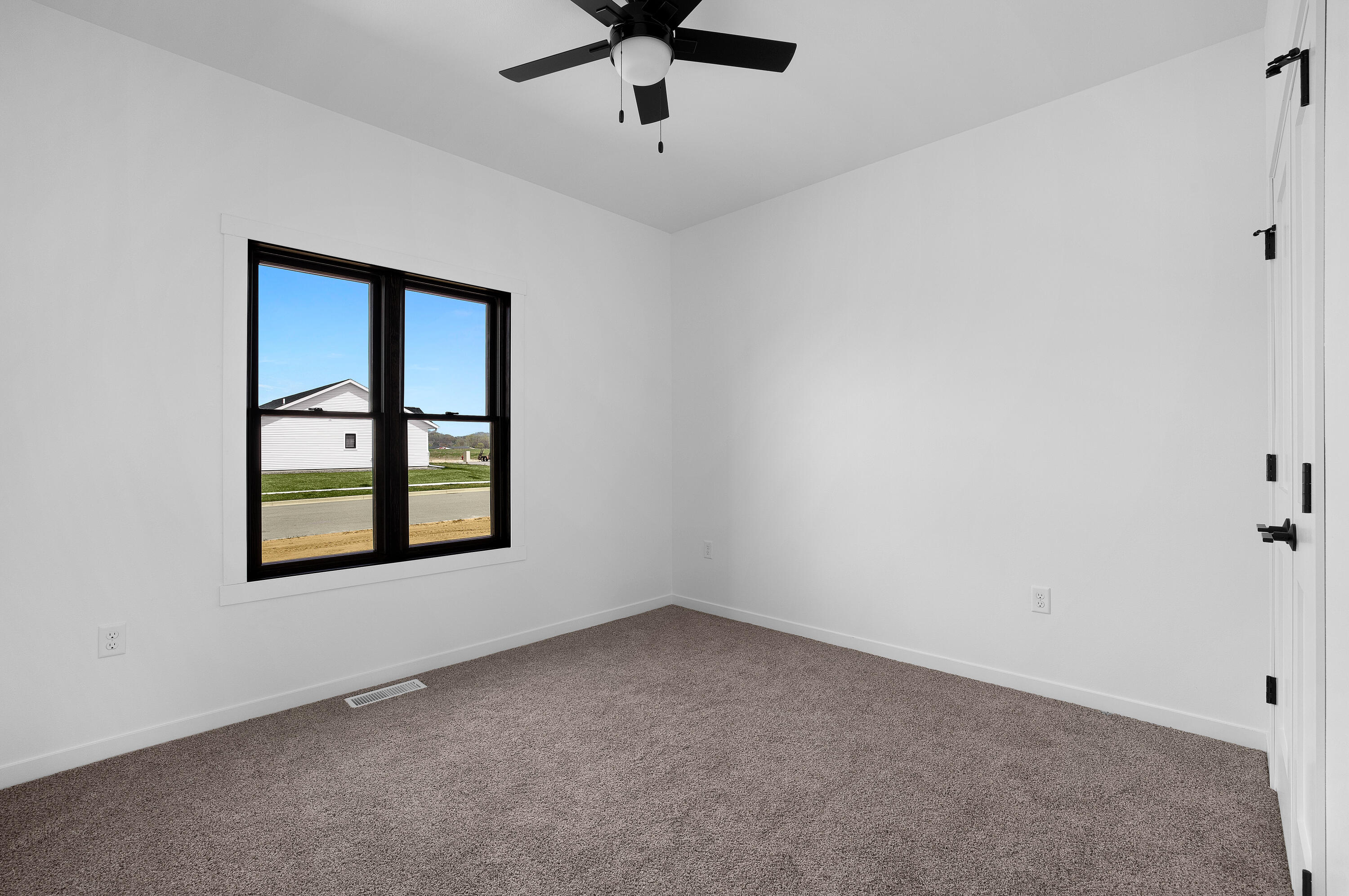 956 Clark Ln