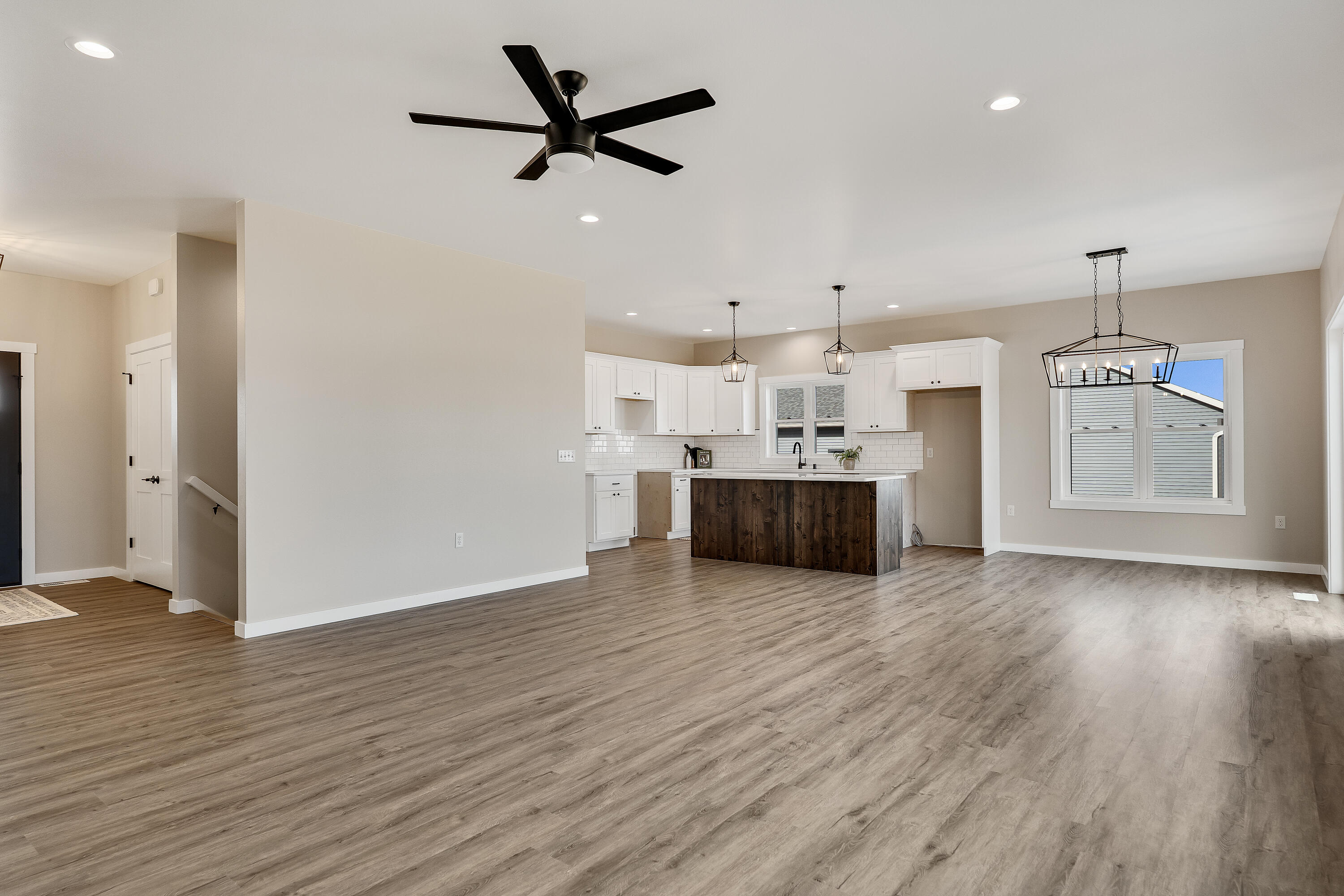 957 Clark Ln