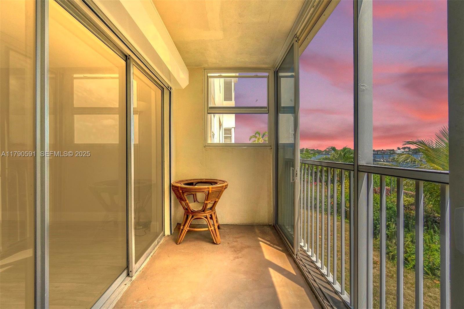 1810 New Palm Way 214