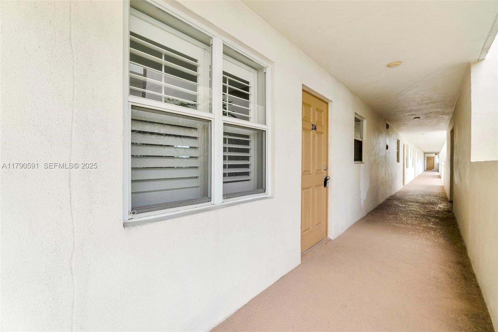 1810 New Palm Way 214