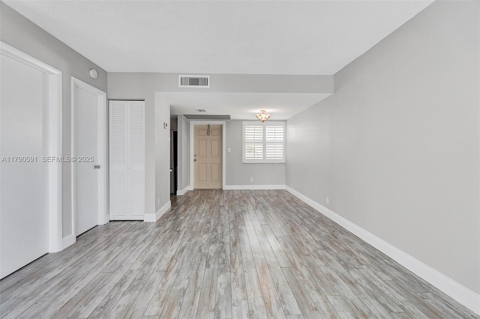 1810 New Palm Way 214