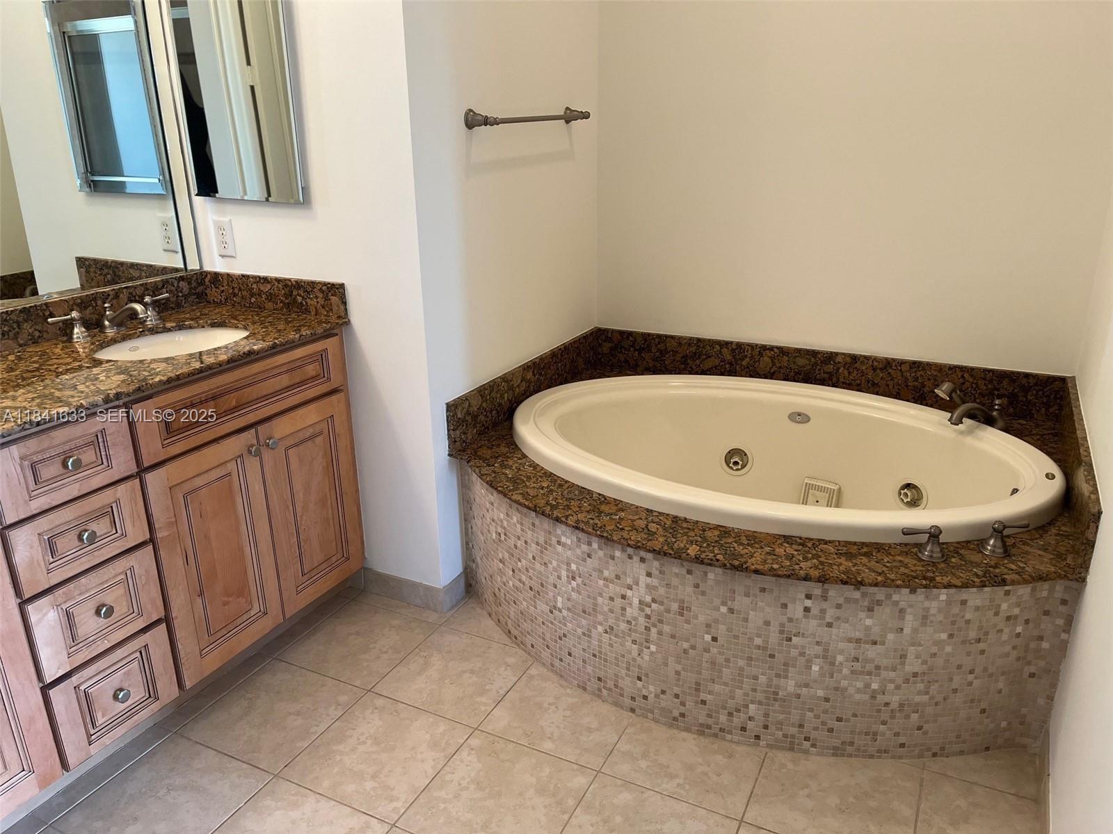 4513 S Artesa Way S 4513