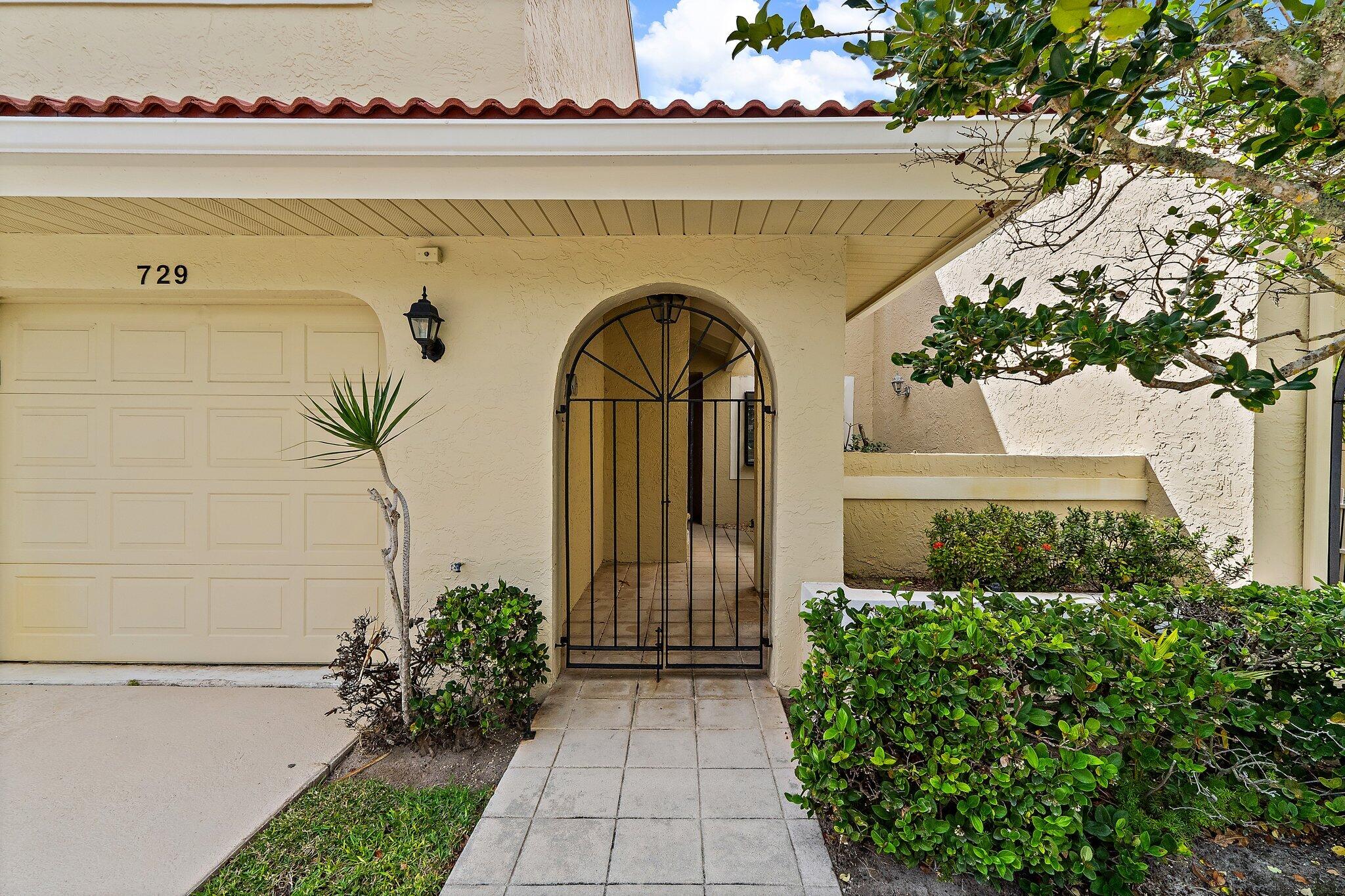 729 Windermere Way