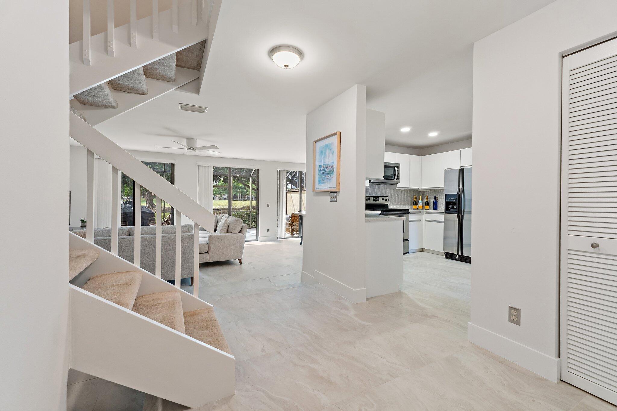 729 Windermere Way