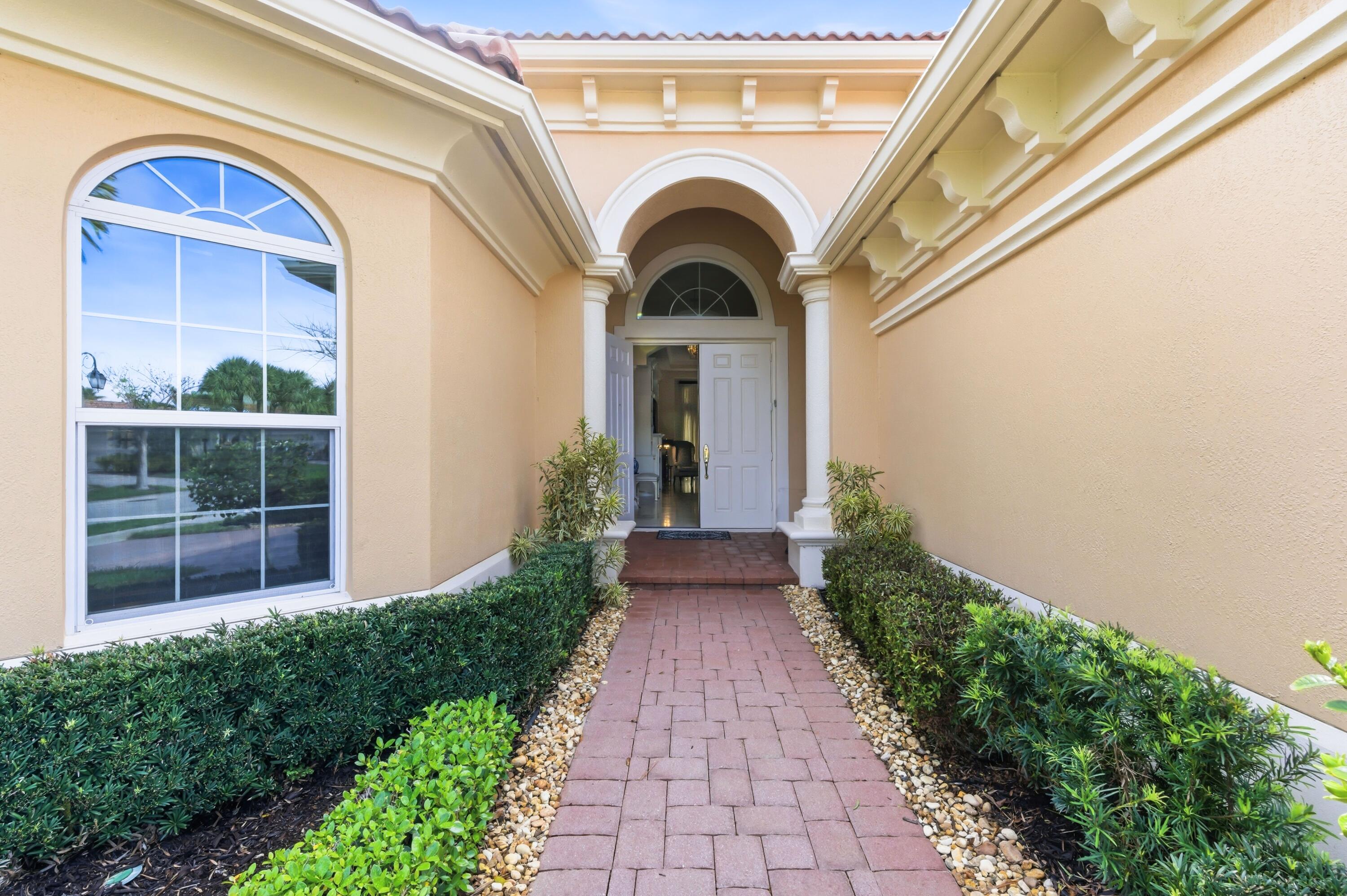 160 Carina Drive
