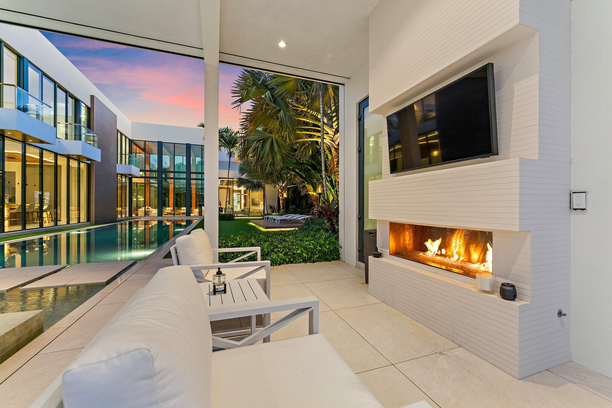 160 Spyglass Lane