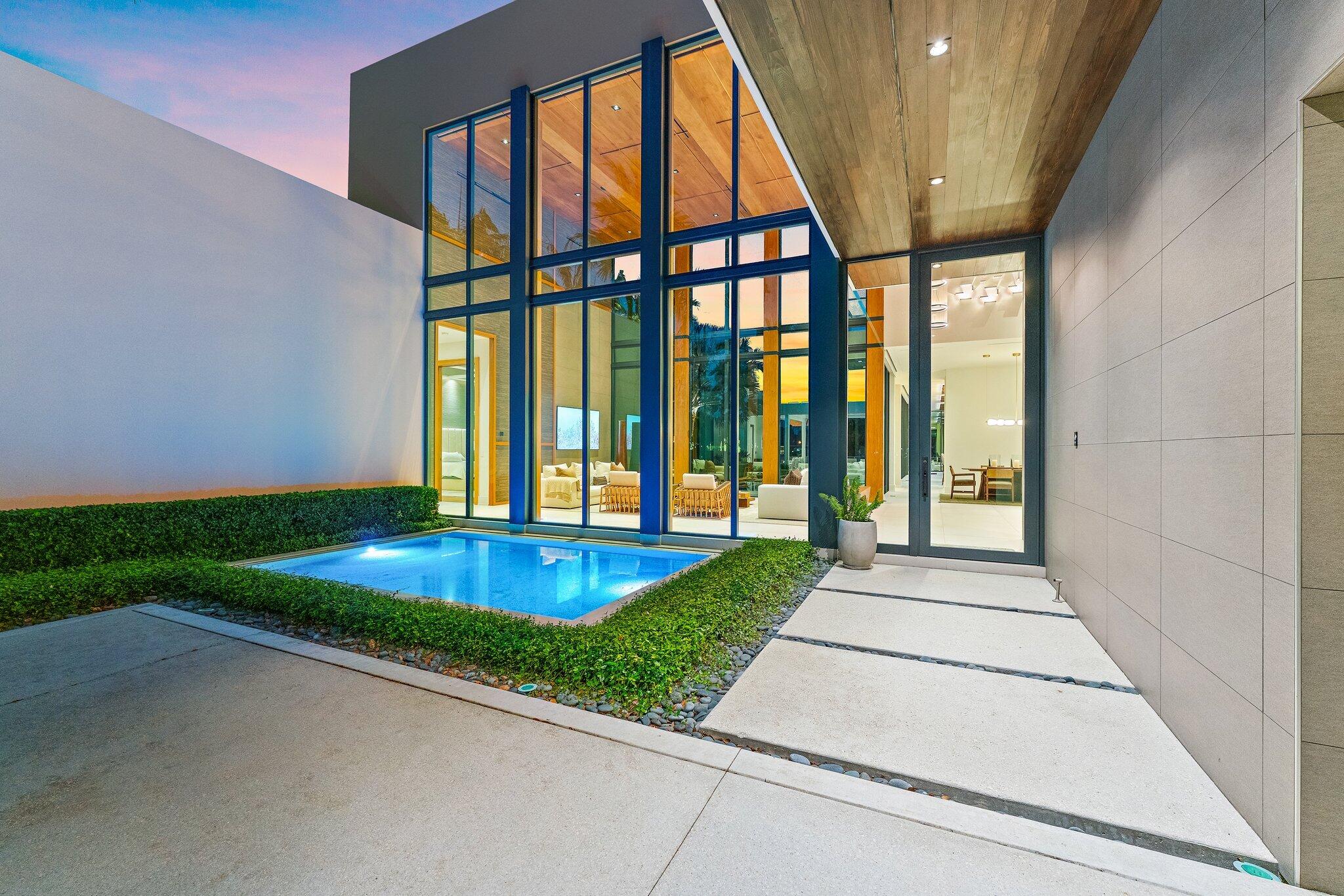 160 Spyglass Lane